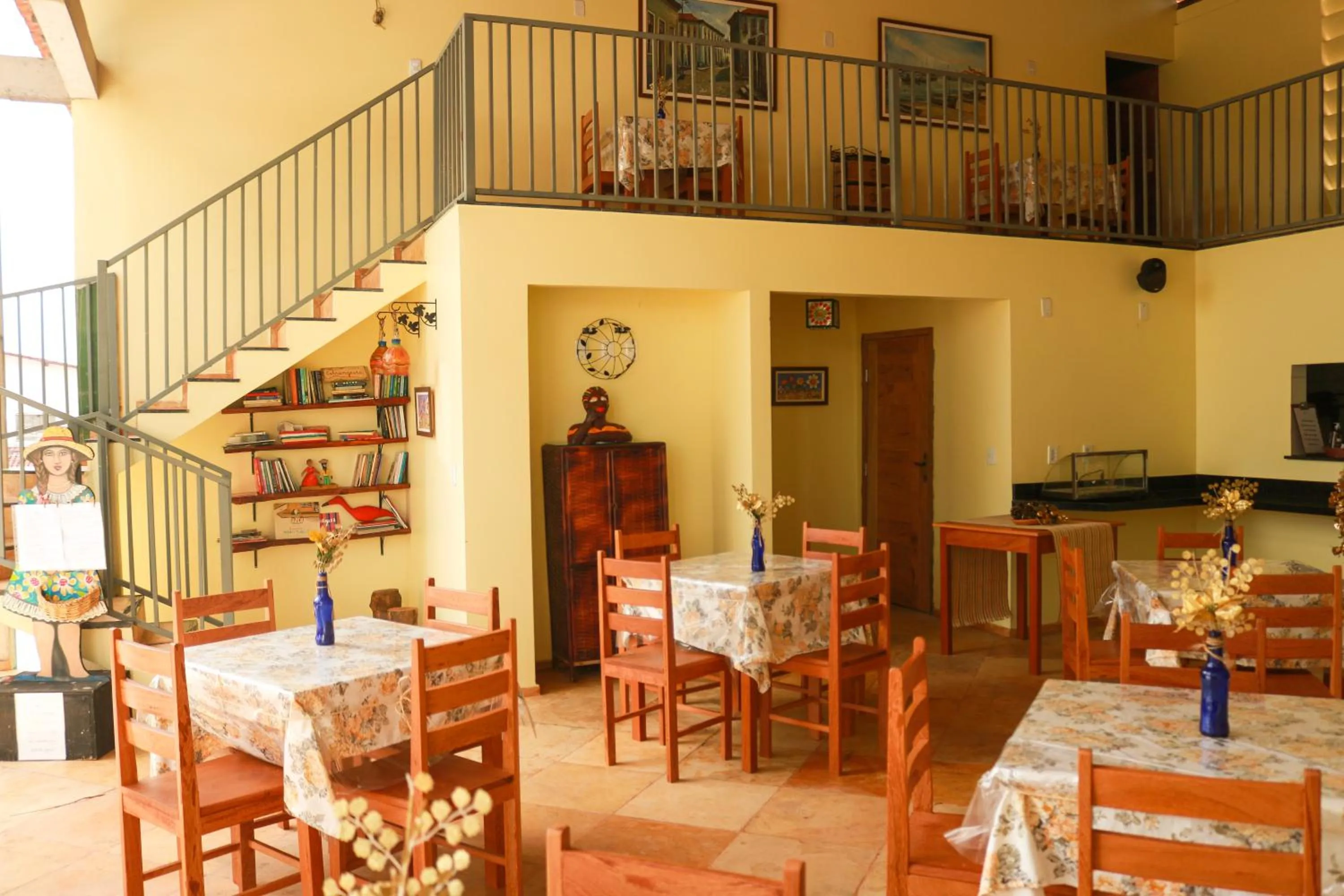 Restaurant/places to eat in Pousada Vila do Mar