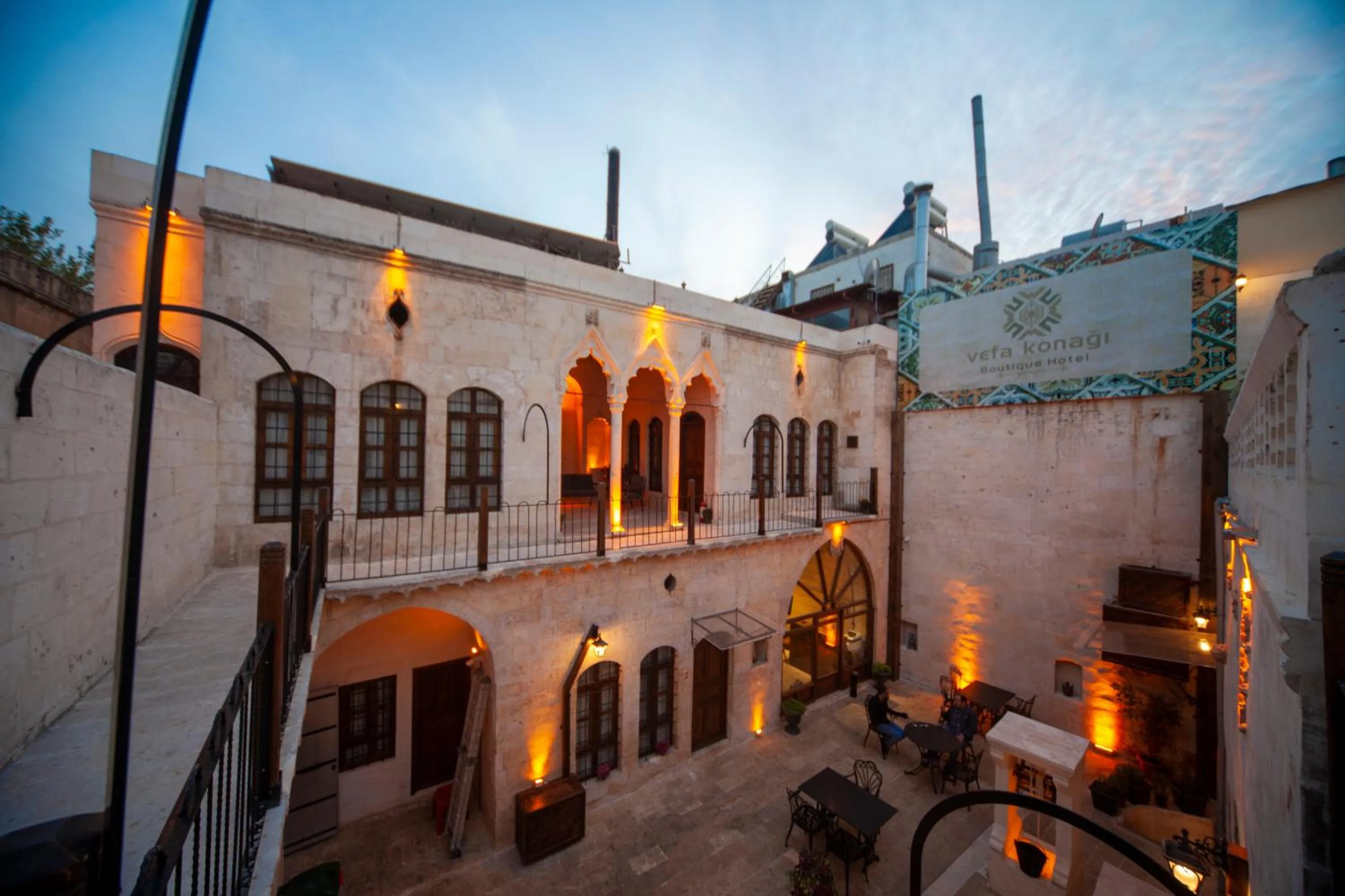 Property building in Vefa Konagı