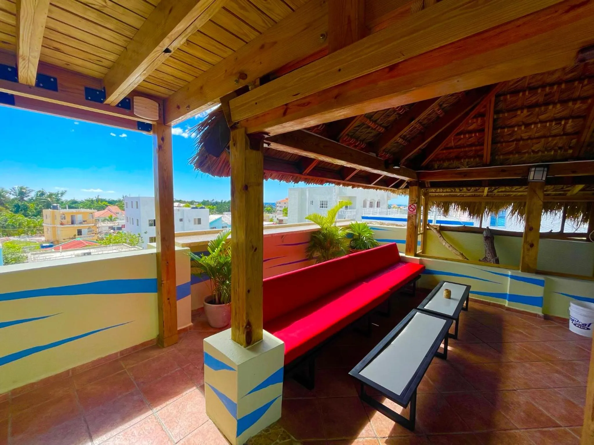 Restaurant/places to eat in Villa Iguana