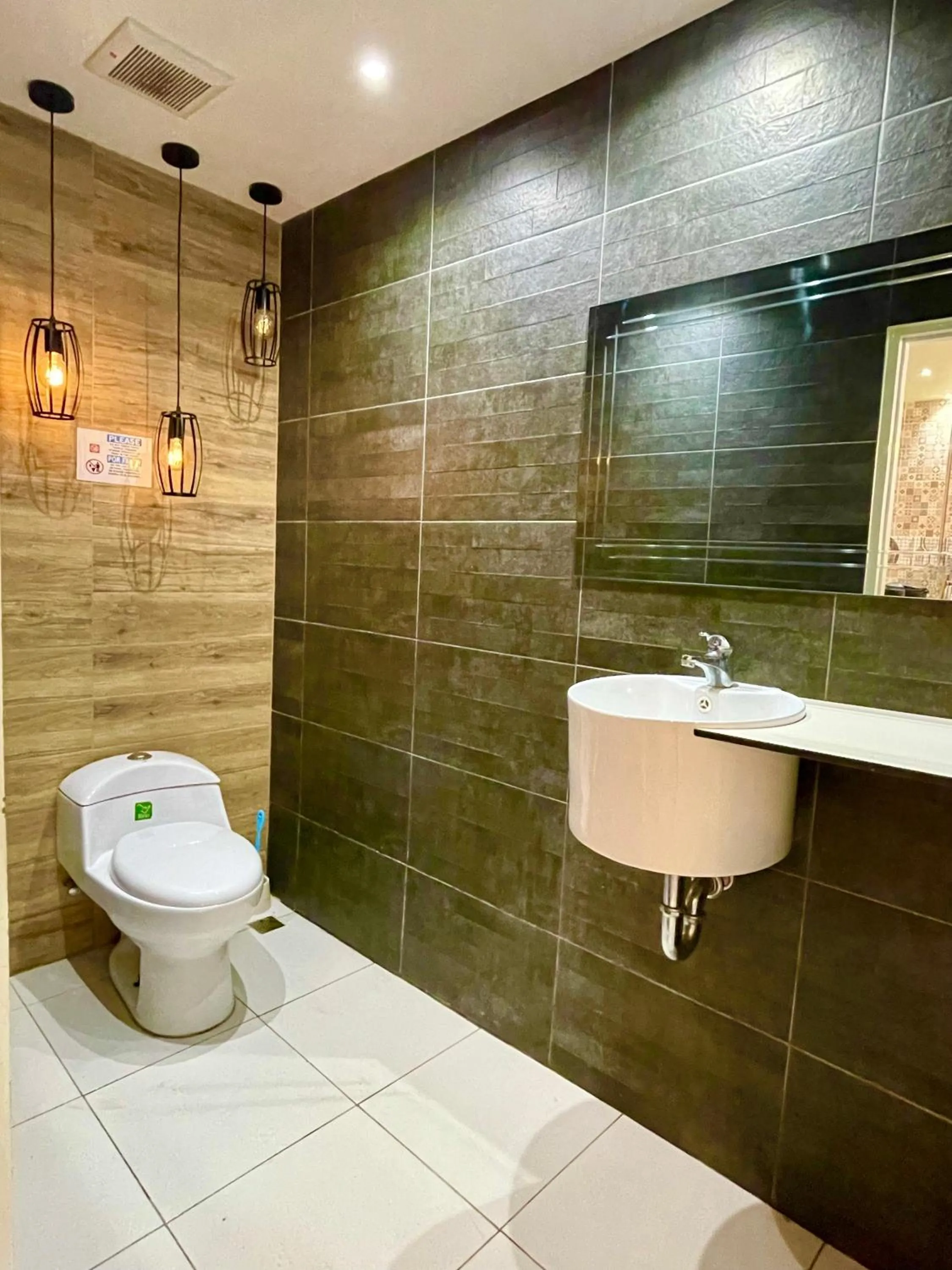 Restaurant/places to eat in Villa Iguana