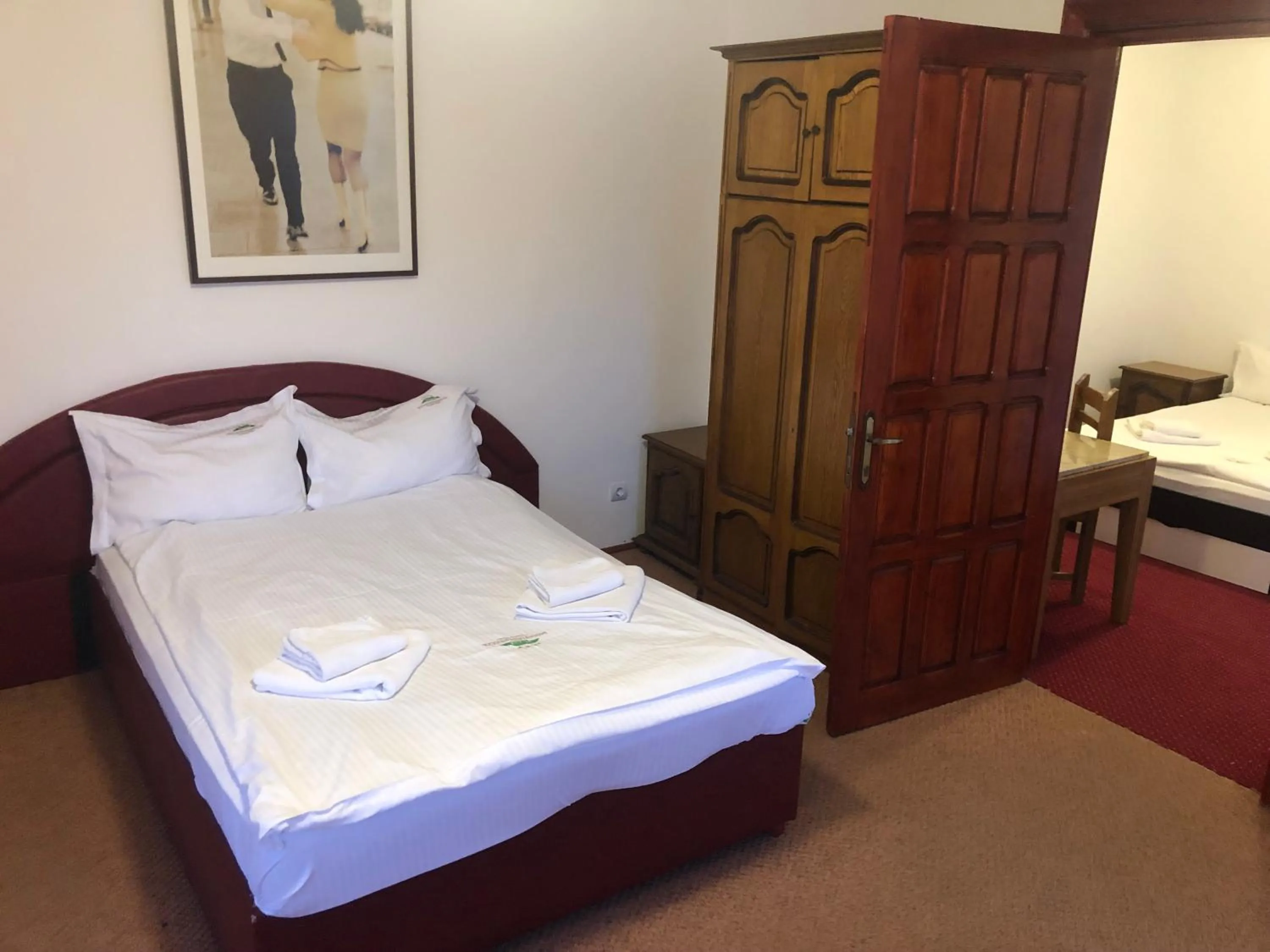 Bed in Mountain Breeze