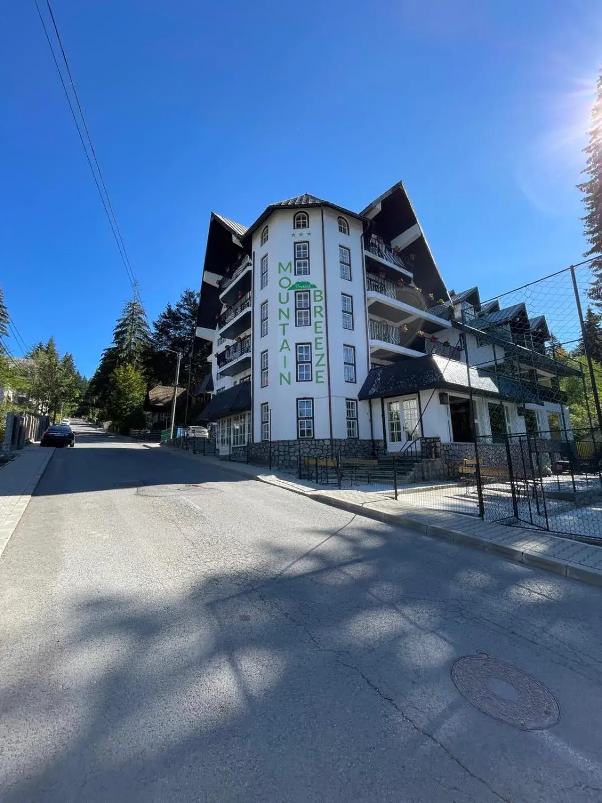 Mountain Breeze Mountain Breeze