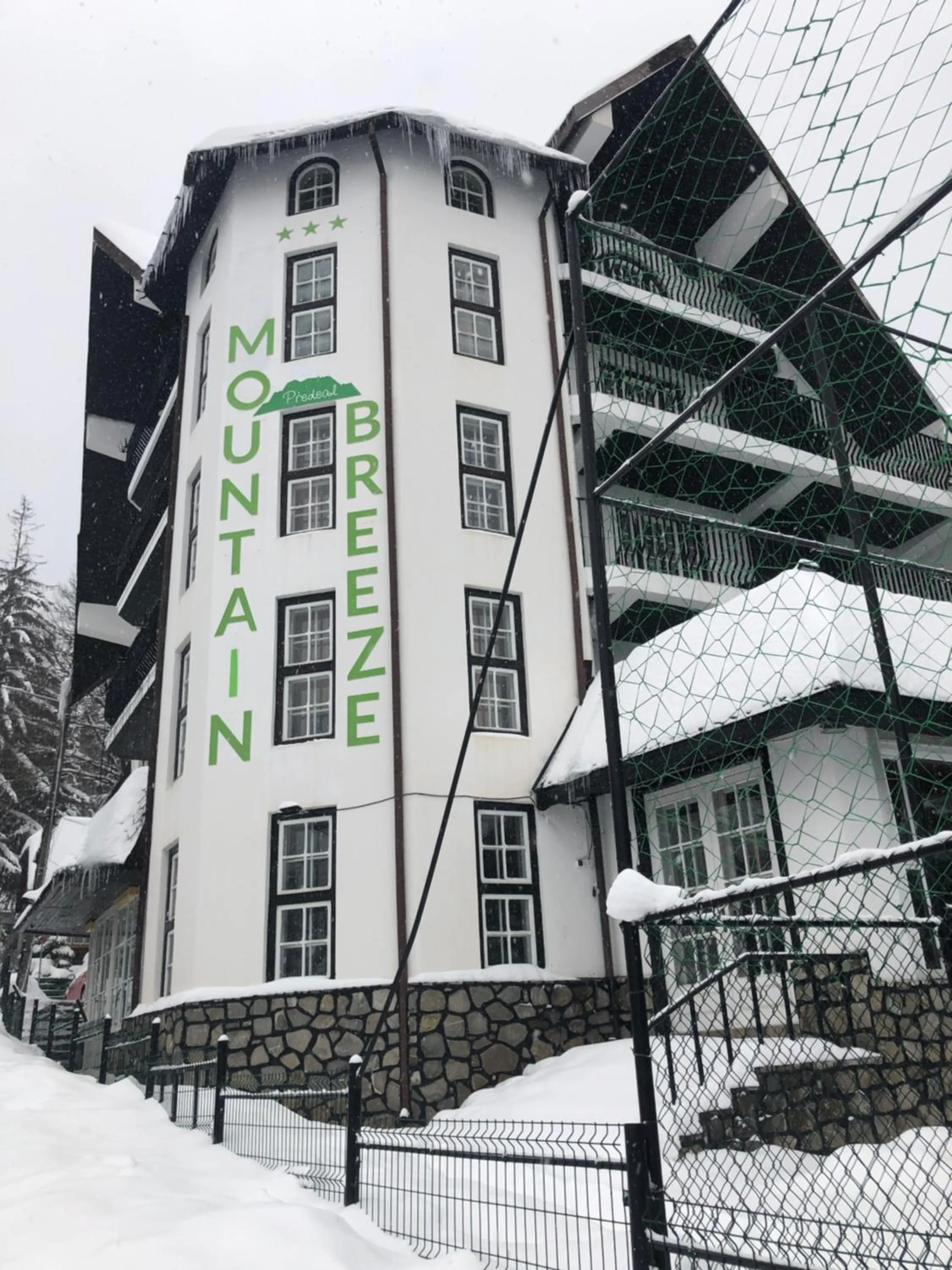 Property building in Mountain Breeze