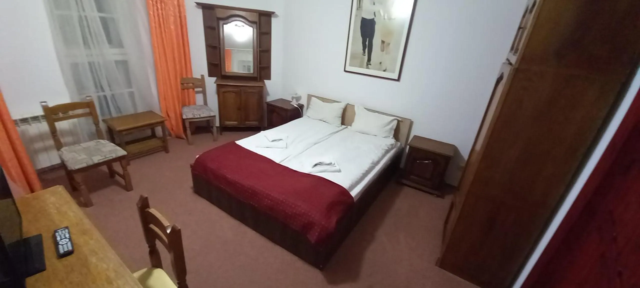 Bed in Mountain Breeze