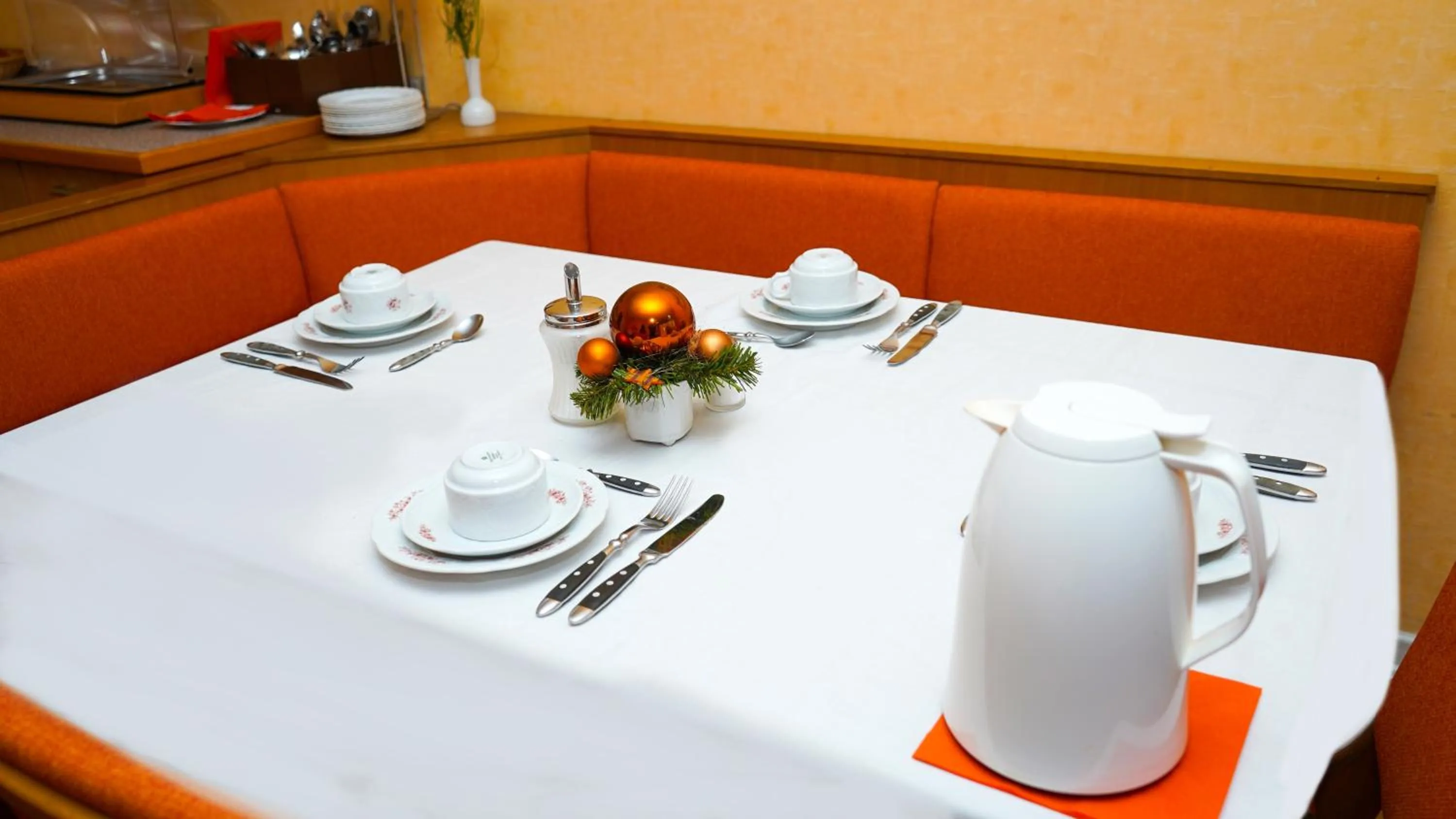 Restaurant/places to eat in ITM Hotel Bettkästchen am Sachsenwald