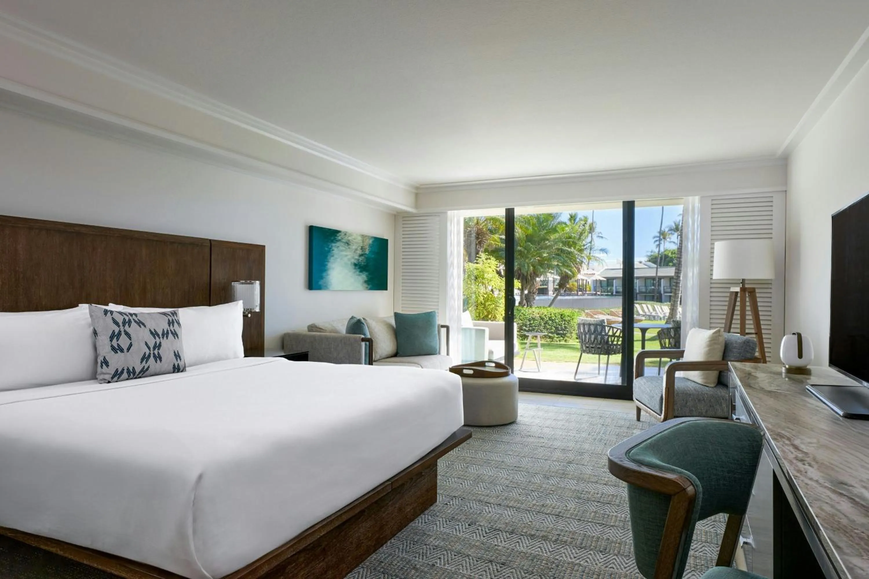 Photo of the whole room, Bed in Wailea Beach Resort - Marriott, Maui