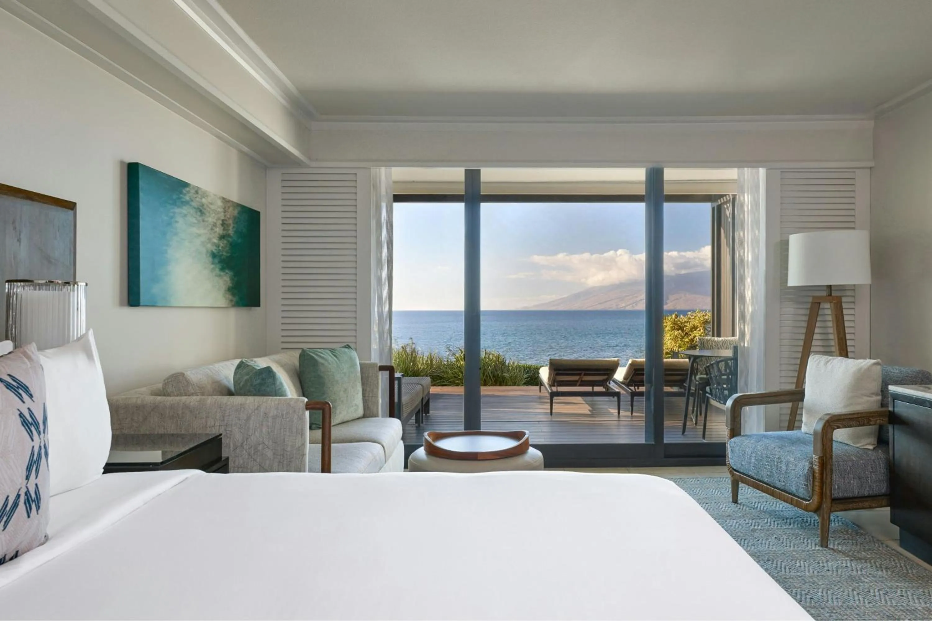 Photo of the whole room, Bed in Wailea Beach Resort - Marriott, Maui