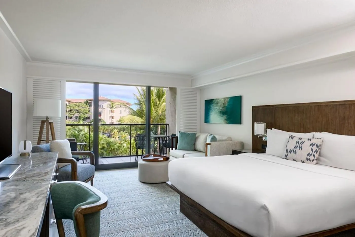 Guests, Bed in Wailea Beach Resort - Marriott, Maui