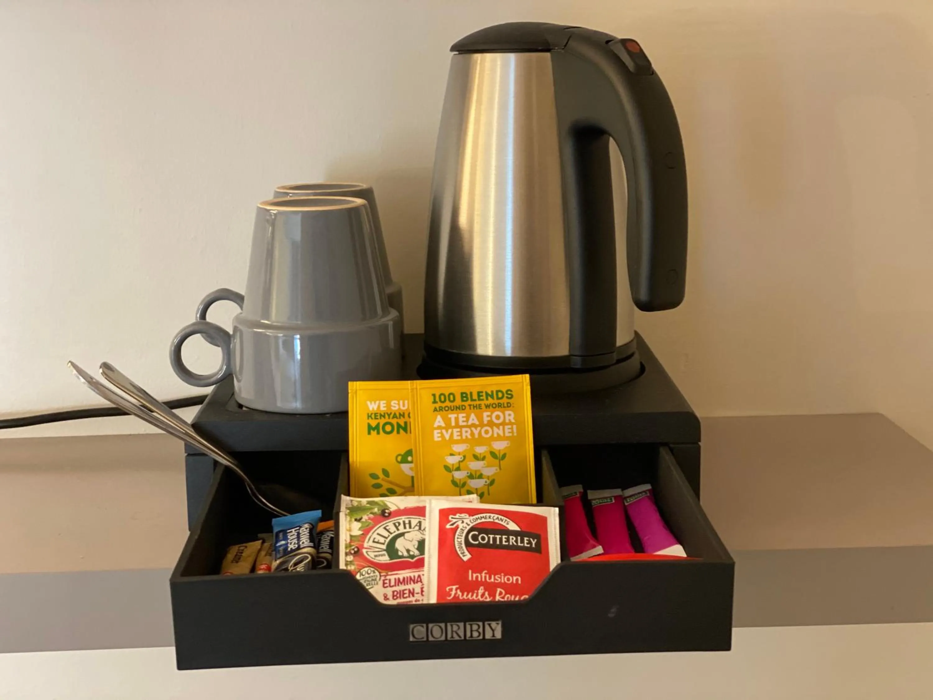 Coffee/tea facilities in Hotel Majestic