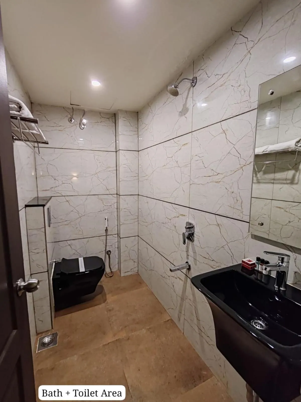 Divan Clarks Inn Goa