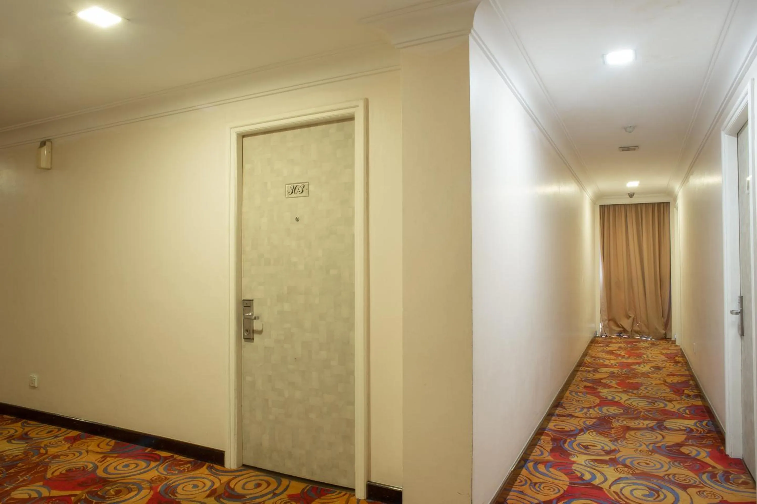 Lobby or reception in Capital O 90083 Riverfront Inn