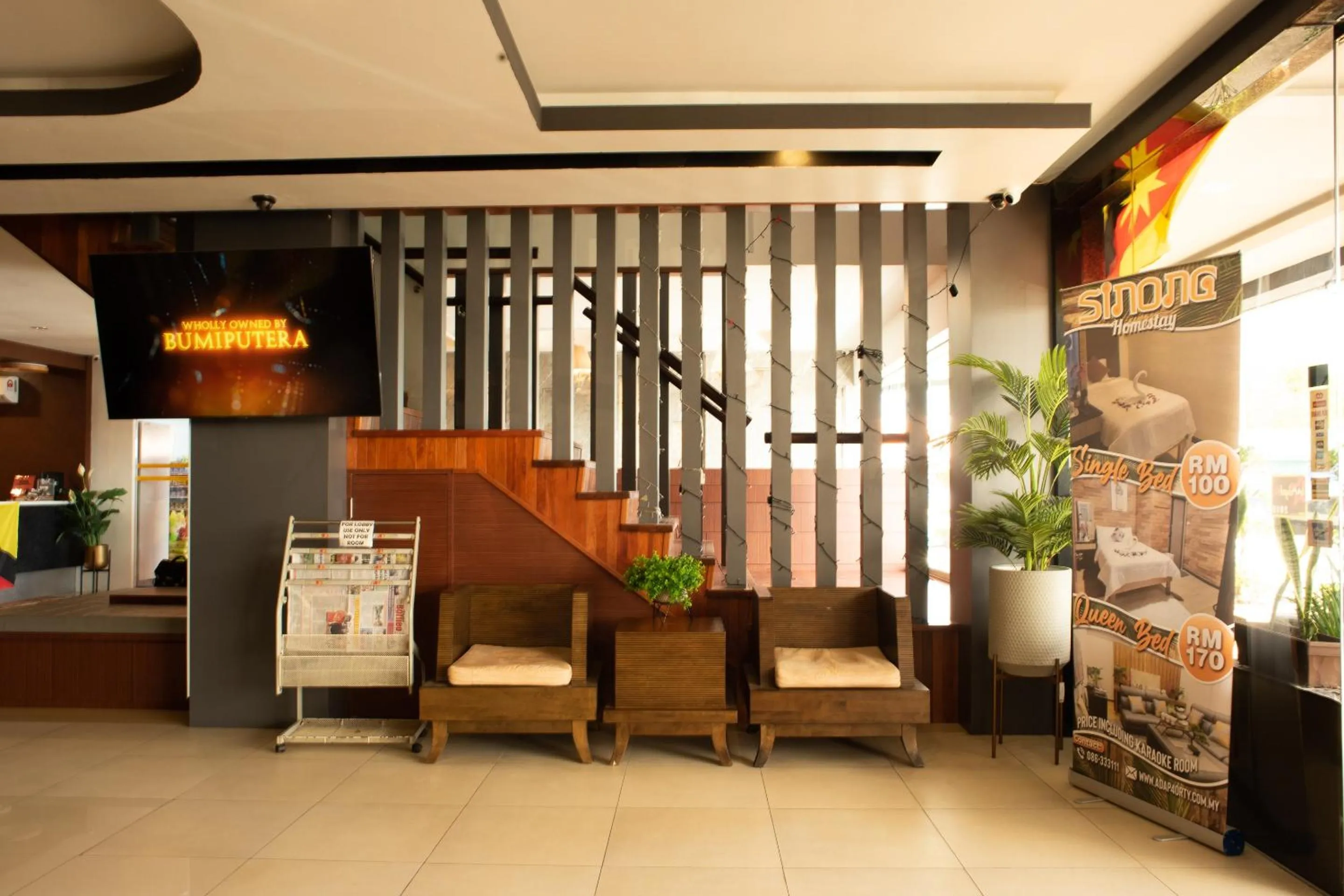 Seating area in Capital O 90083 Riverfront Inn