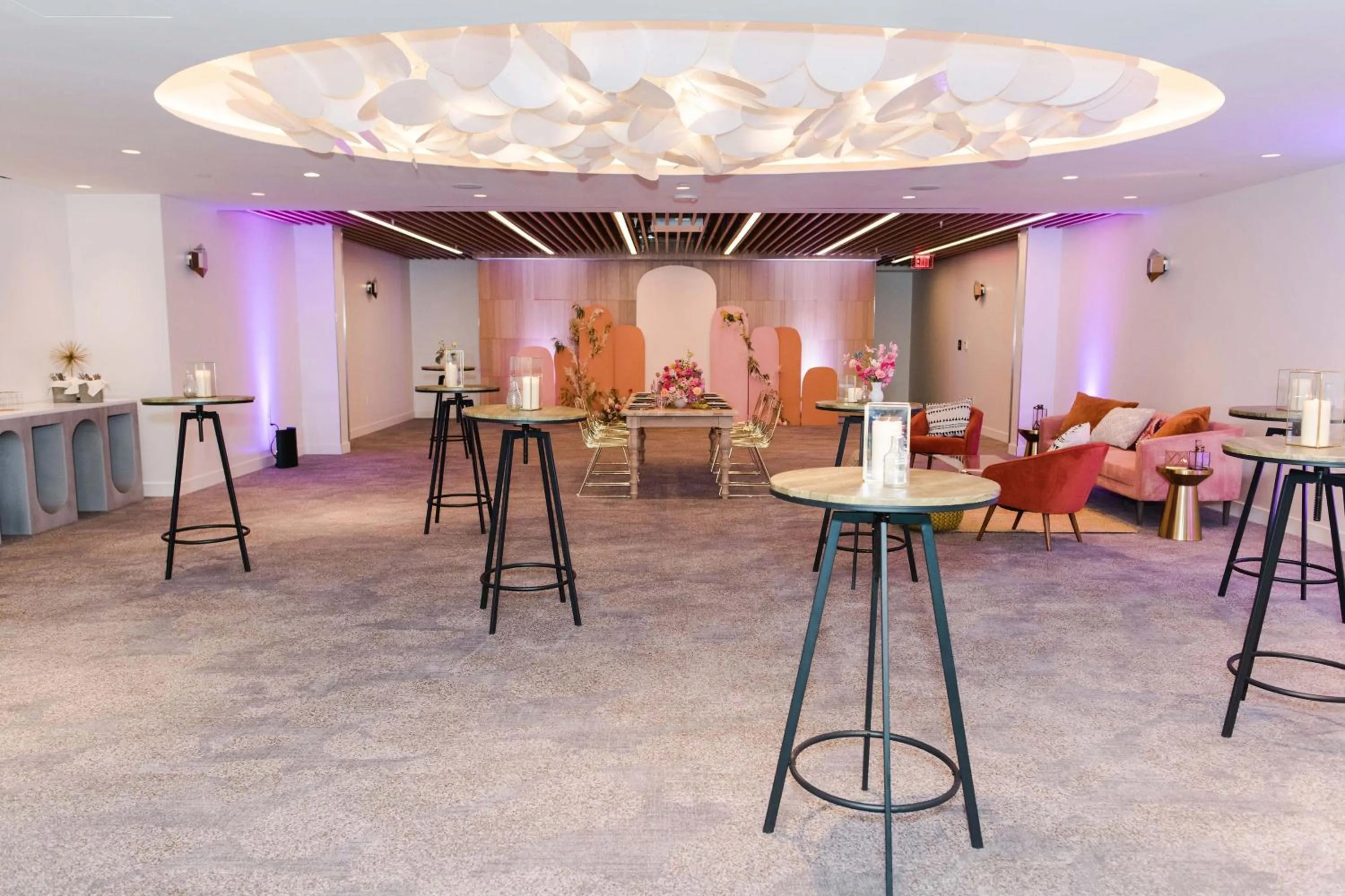 Meeting/conference room in W Los Angeles – West Beverly Hills