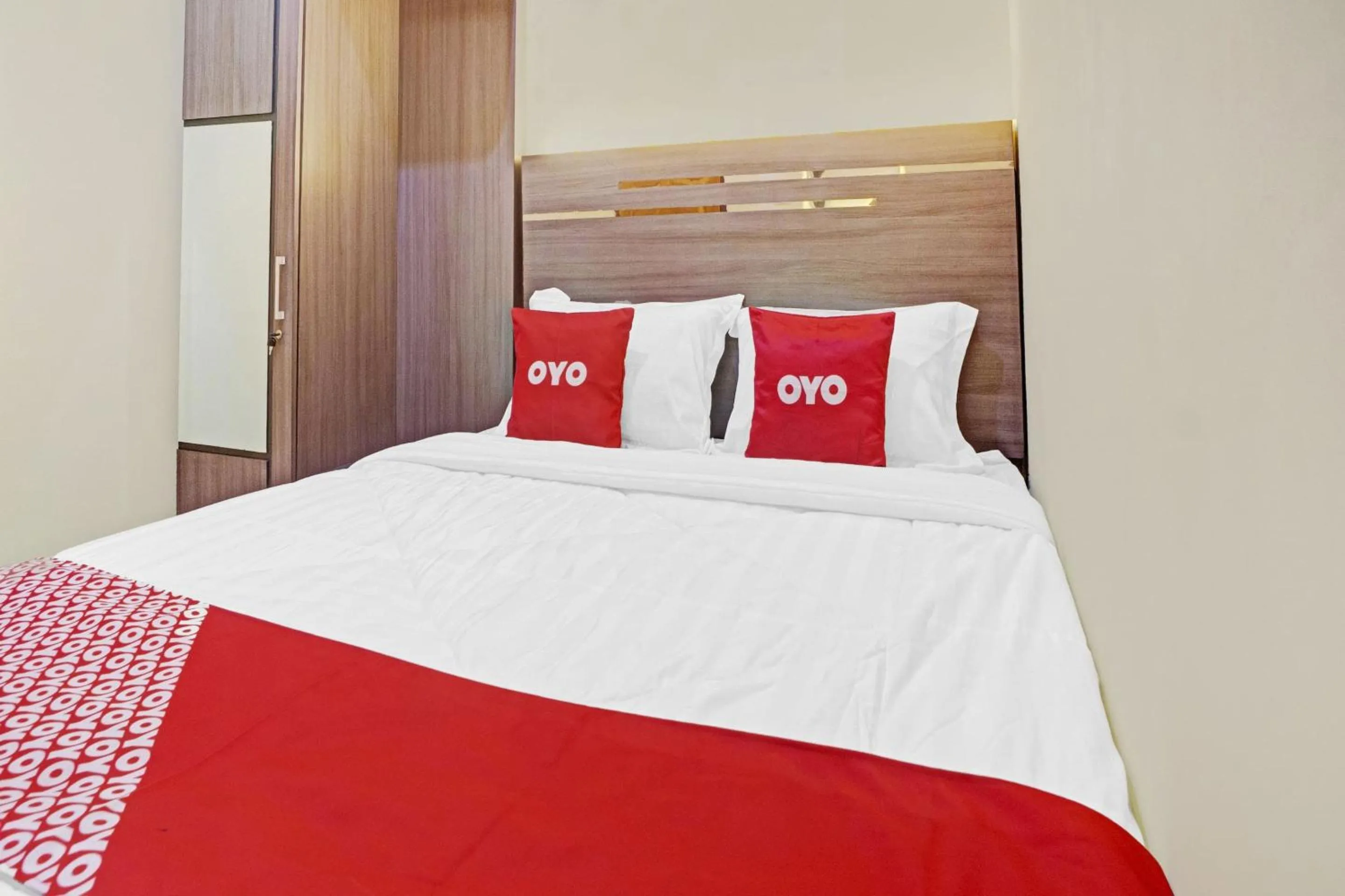 Bedroom, Bed in OYO Life 90737 Losmen Aini Syariah