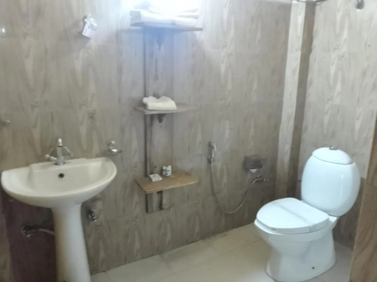 Bathroom in Vanasthali Jungle Resort Jim Corbett