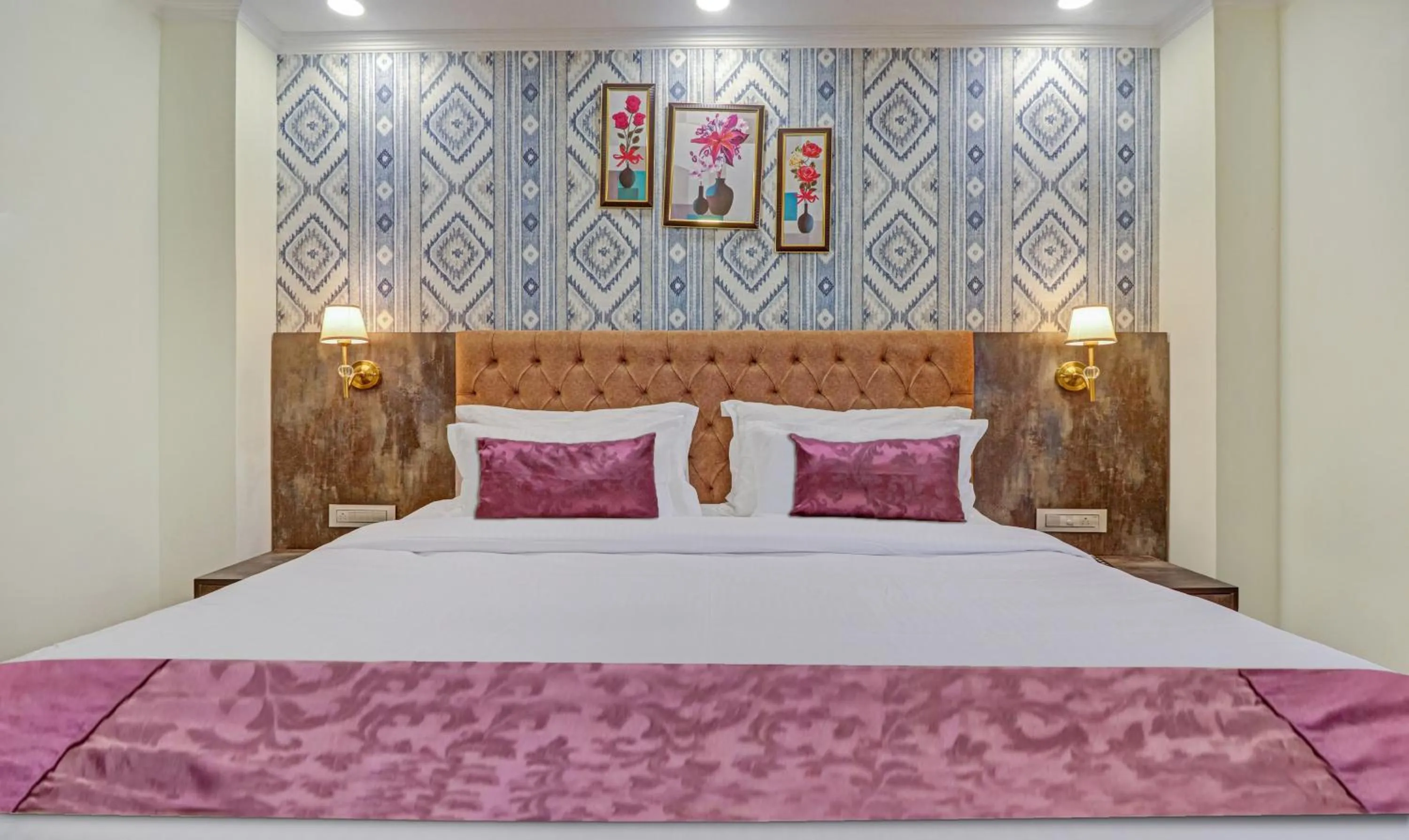 Bed in Hotel Woodville Inn - Hotel in Mcleodganj