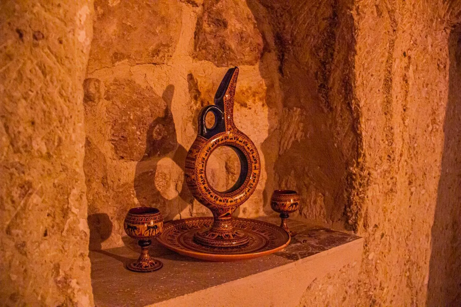 Photo of the whole room in Junior Ottoman Cave