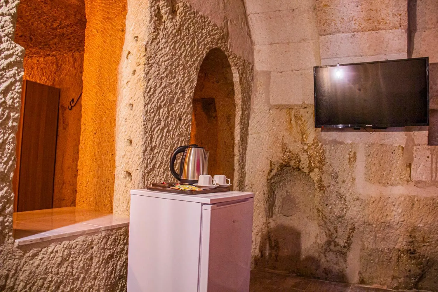 Seating area in Junior Ottoman Cave