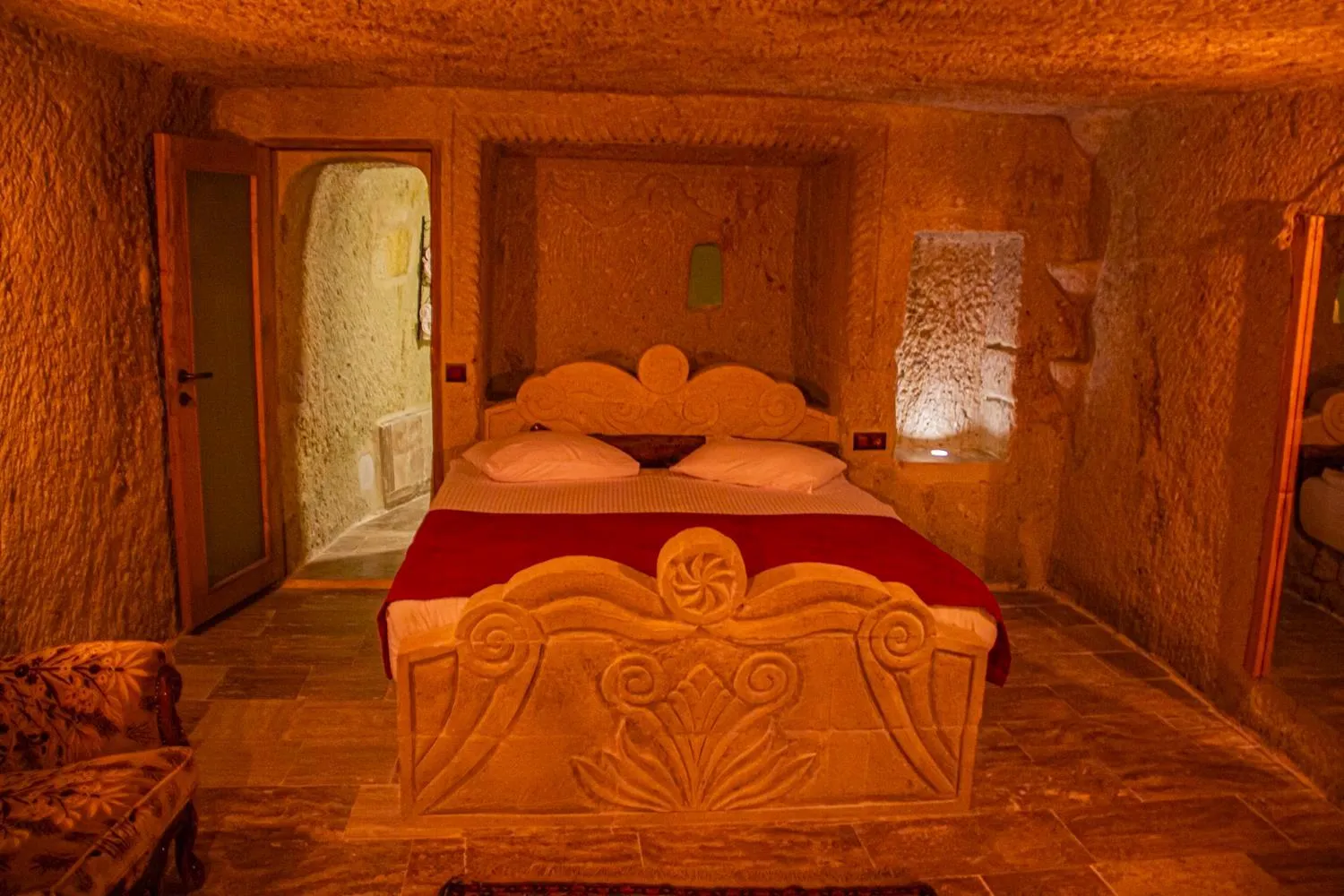 Bed in Junior Ottoman Cave