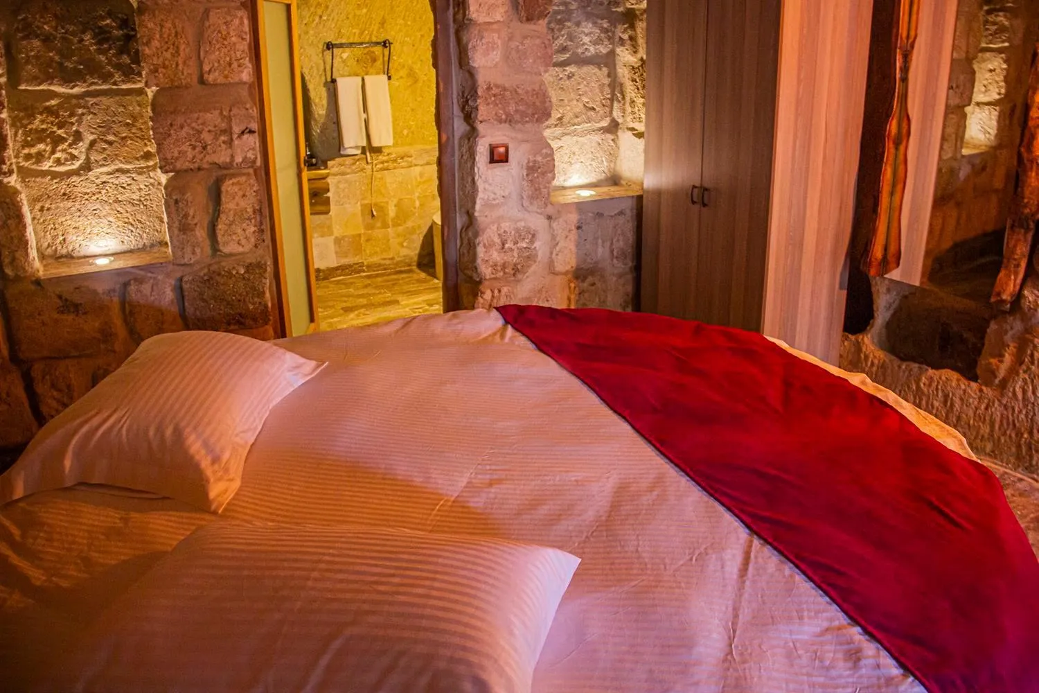 Bed in Junior Ottoman Cave