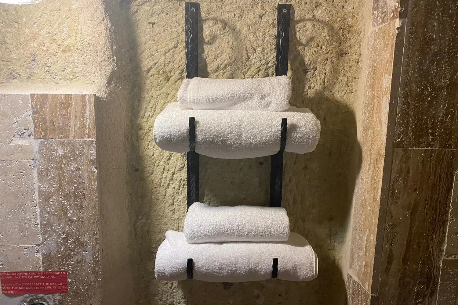 towels in Junior Ottoman Cave