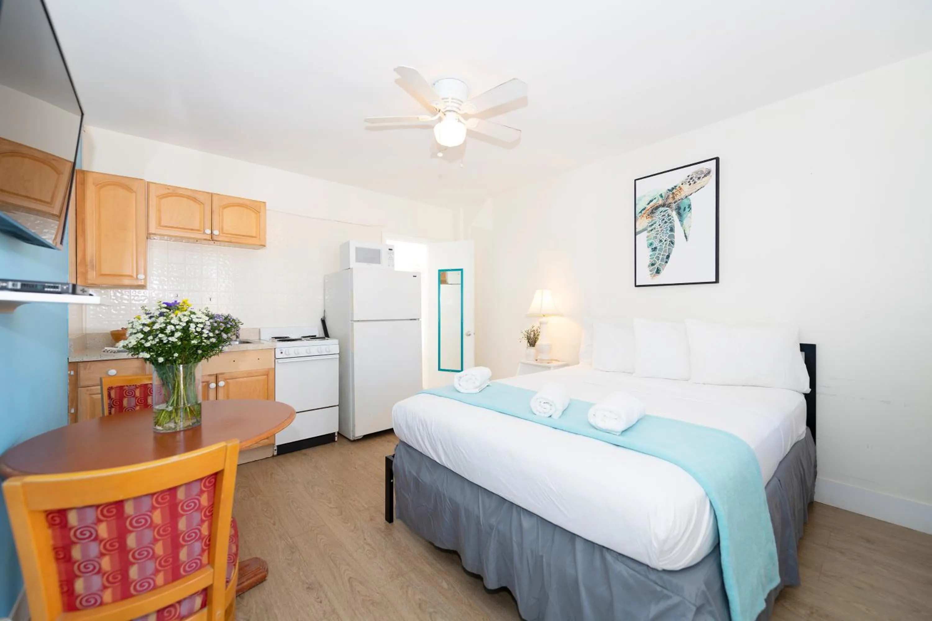 Bed in Tropic Isle Hotel & Apartment