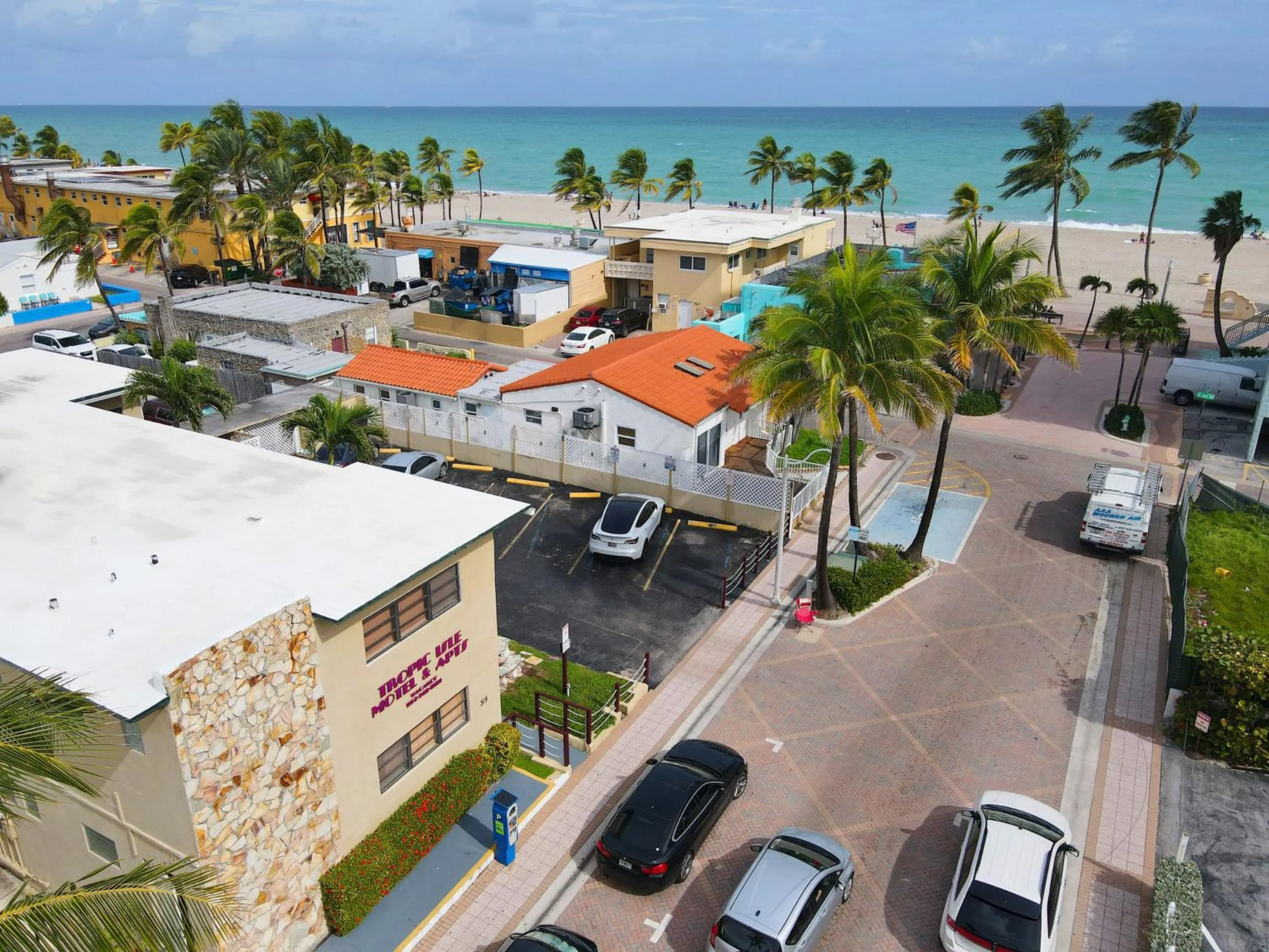 Bird's eye view in Tropic Isle Hotel & Apartment