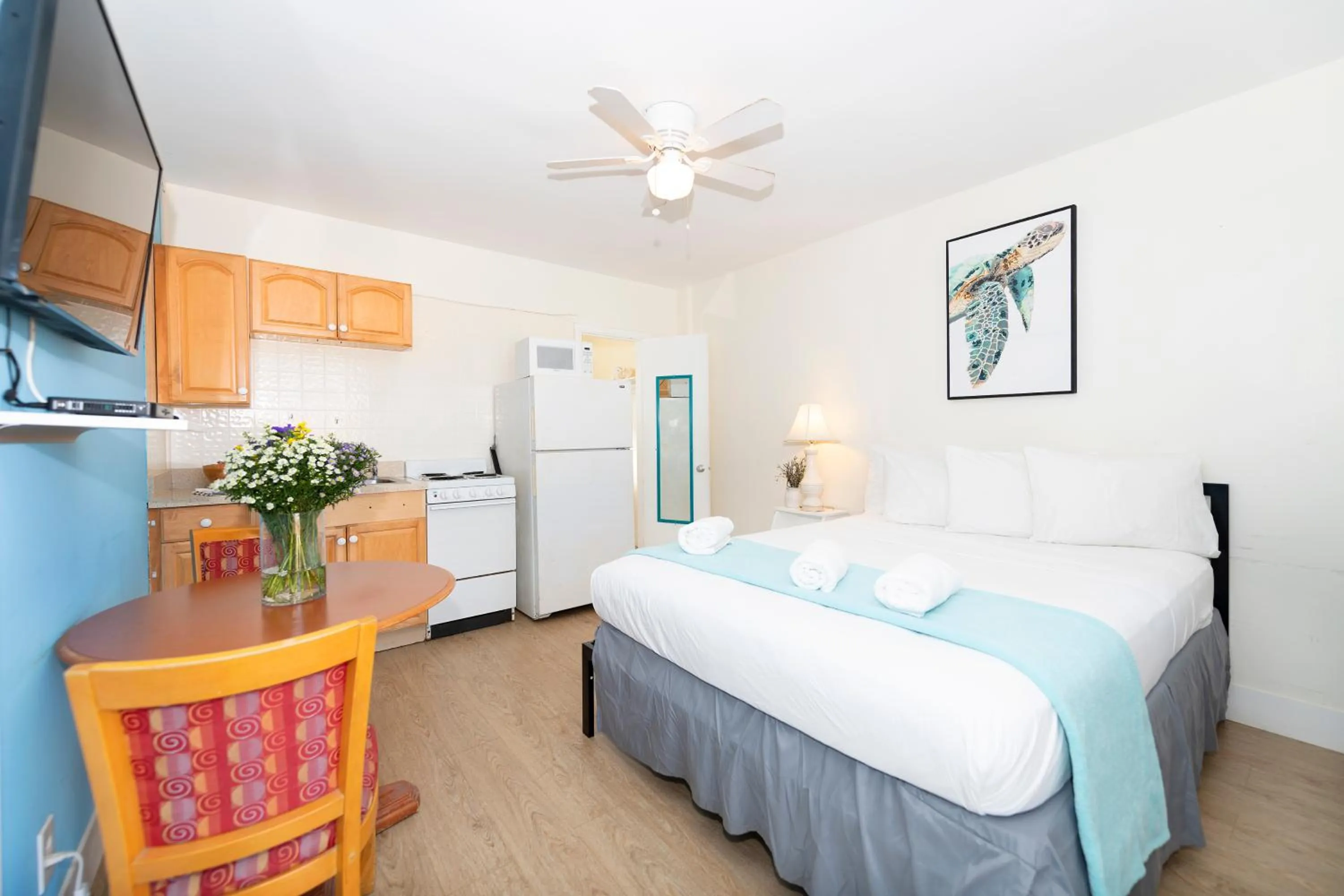 Bed in Tropic Isle Hotel & Apartment