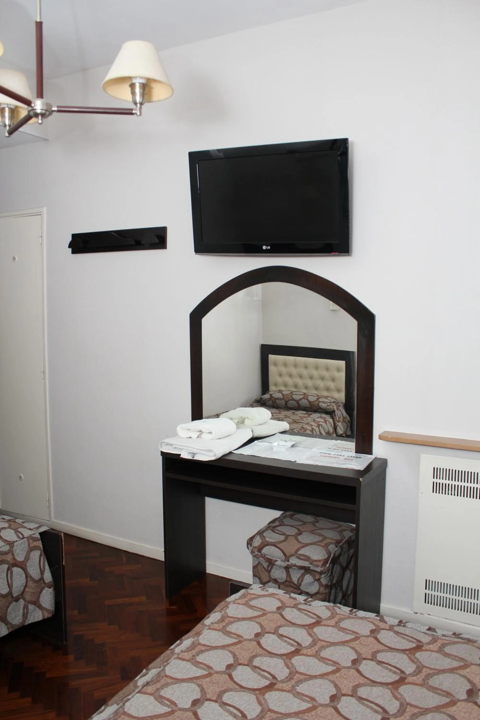 TV and multimedia, Bed in Ayacucho Palace Hotel