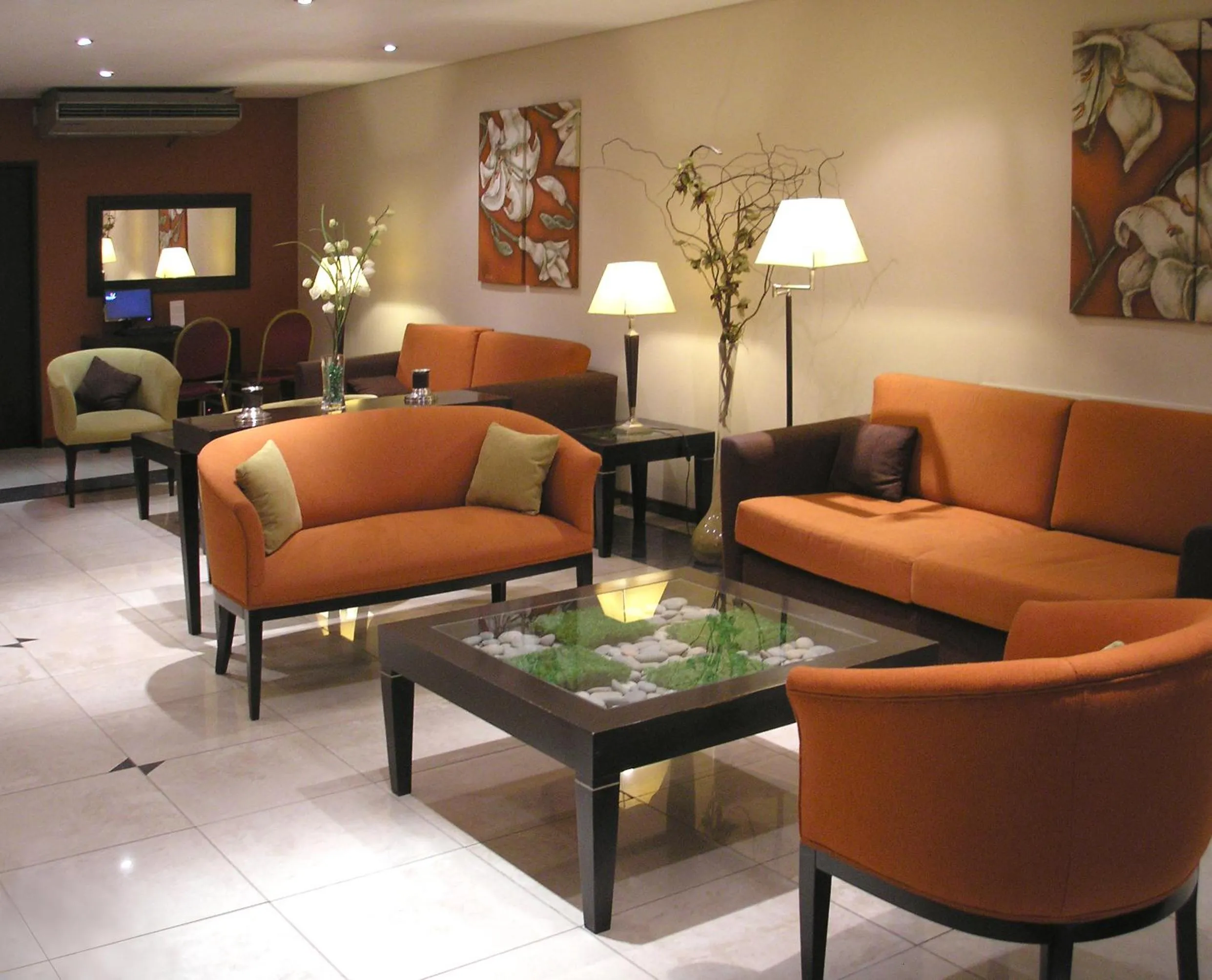 Communal lounge/ TV room in Ayacucho Palace Hotel