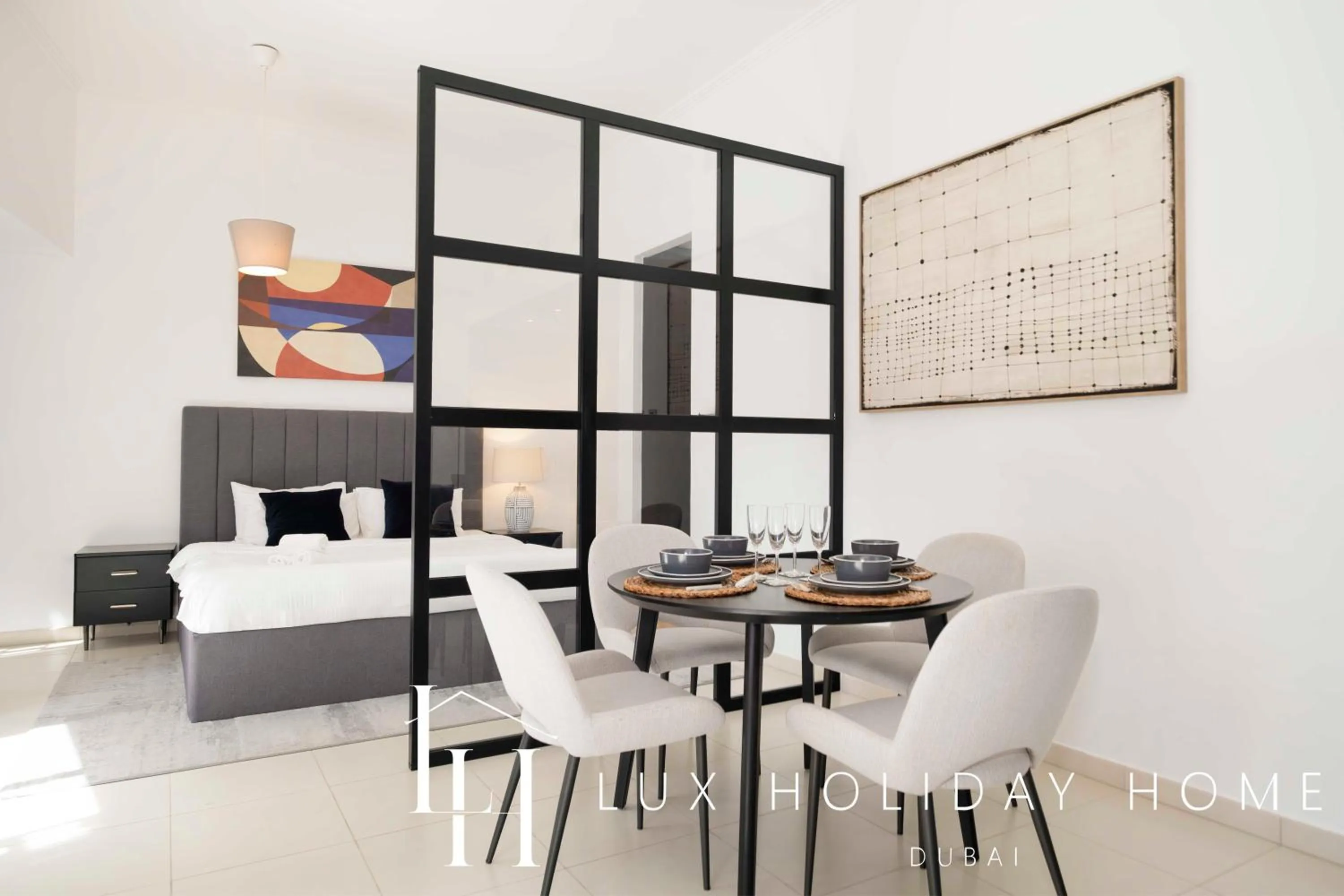 Living room in LUX The Cayan Superior Suite 2, Dubai Marina