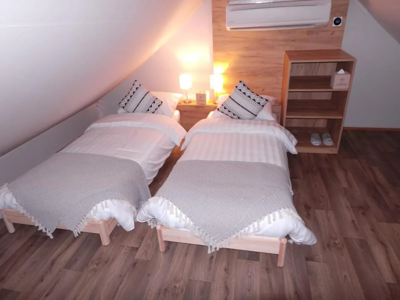 Bed in Bab Al Nojoum Hudayriyat Camp