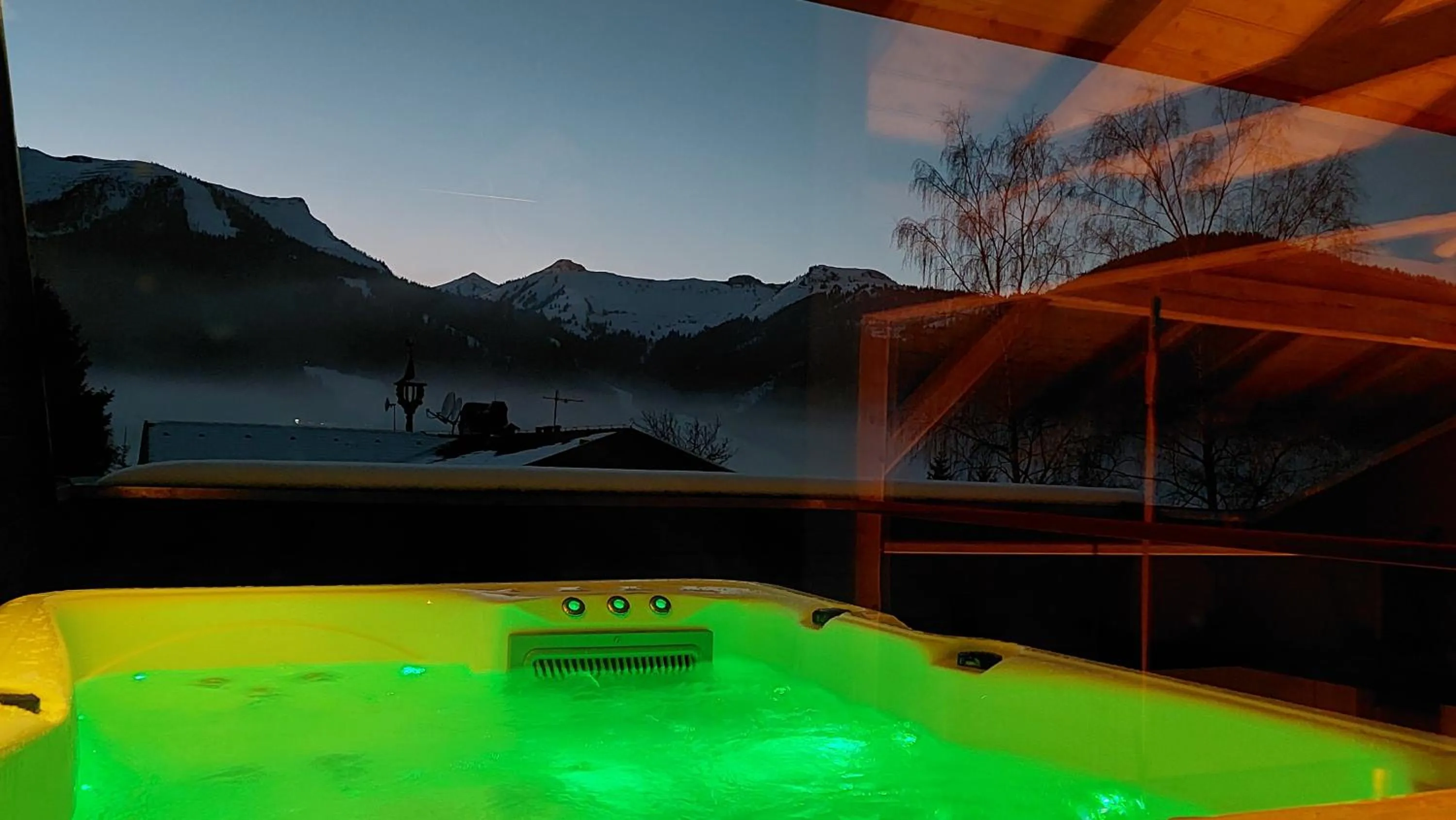 Hot Tub in Kranzmuehle - Ankommen am Achensee