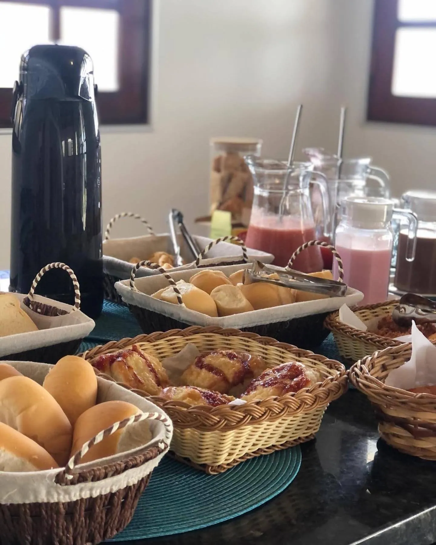 Breakfast in Pousada La Riviera - Pé na areia e Passeios em Maragogi