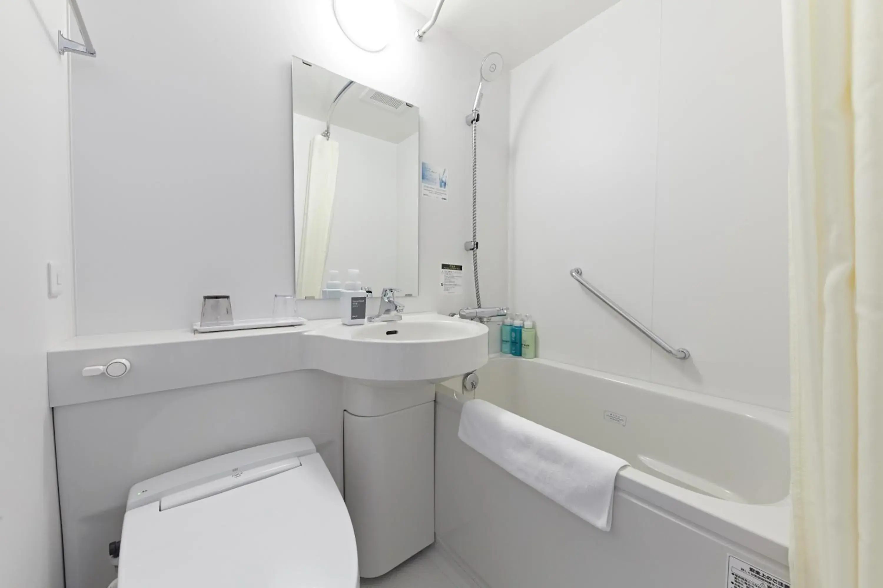 Double Room - single occupancy - Non-Smoking in Sotetsu Fresa Inn Kyoto-Kiyomizu Gojo Double Room - single occupancy - Non-Smoking in Sotetsu Fresa Inn Kyoto-Kiyomizu Gojo