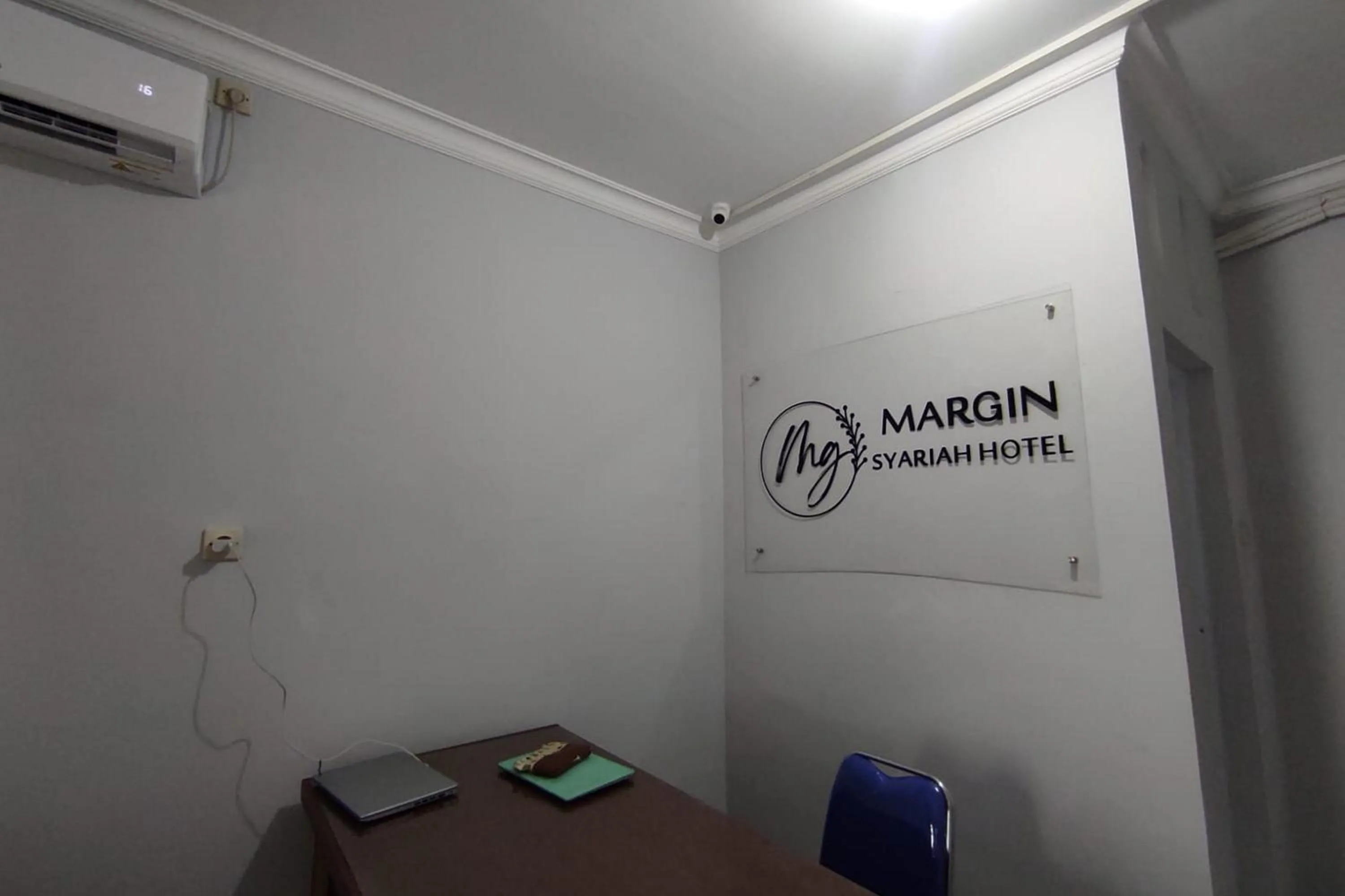 RedDoorz Syariah near Alun Alun Purwokerto 2