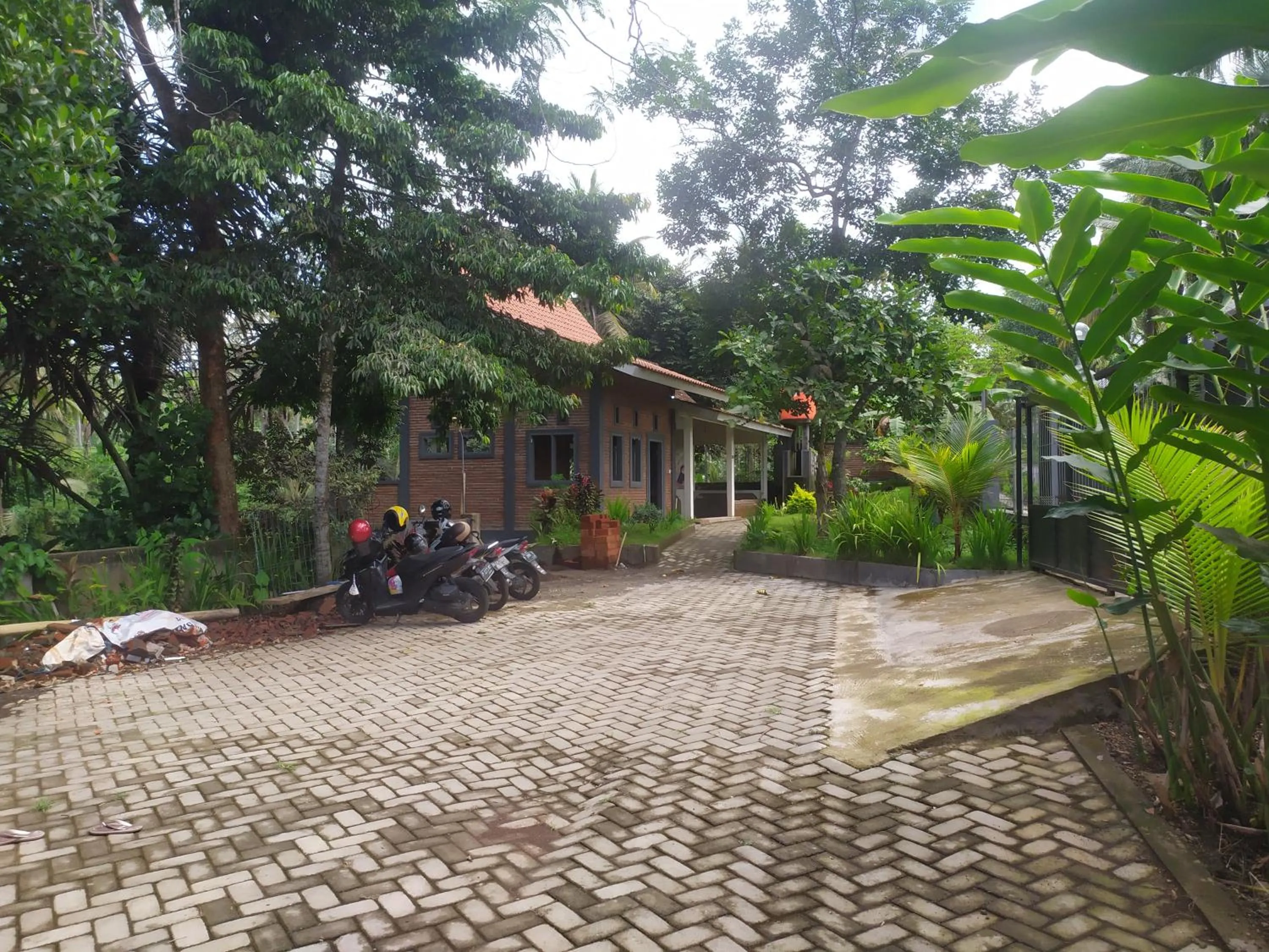 kelapa gading villas