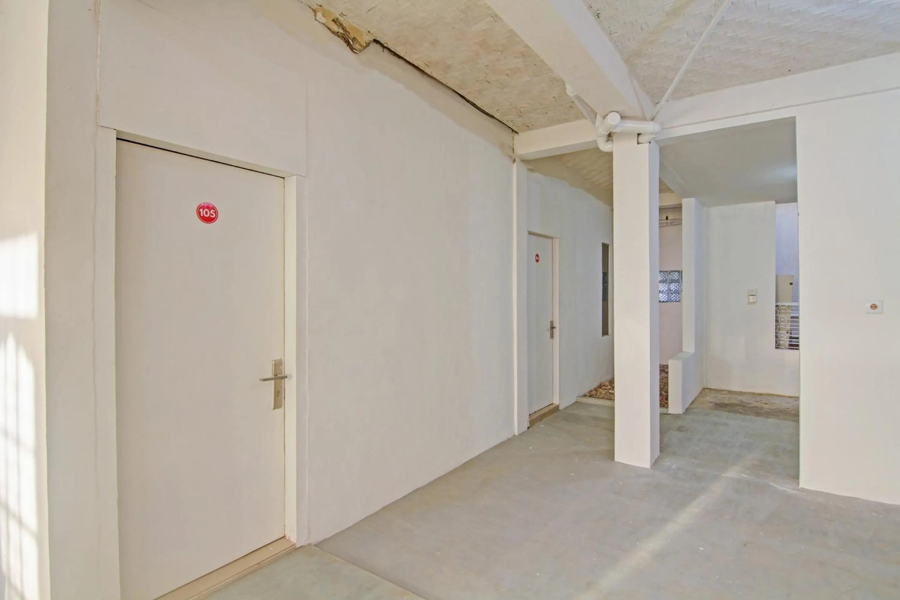 Lobby or reception in Hotel O Paris Street Residence Syariah