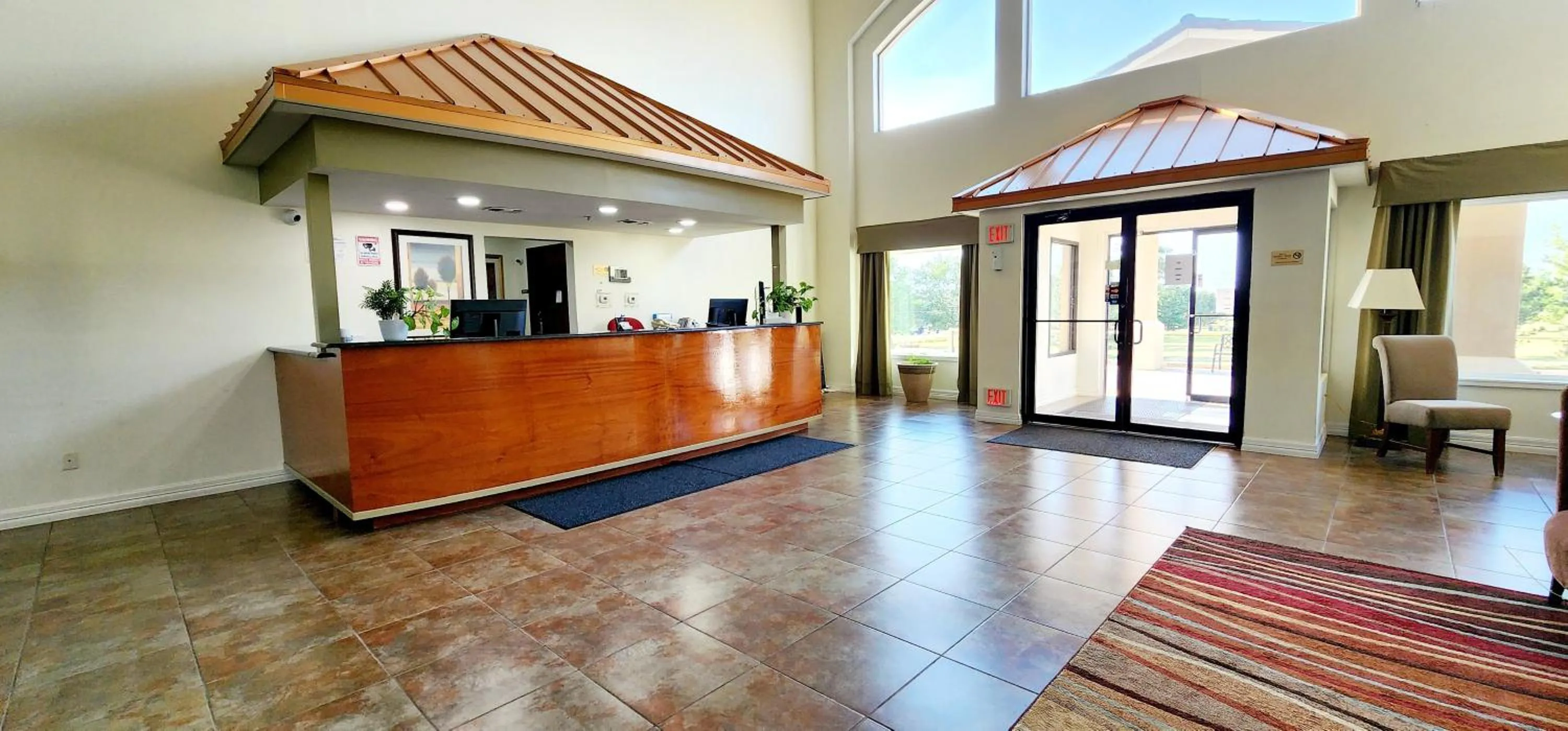Lobby or reception in FairBridge Inn & Suites Canadian