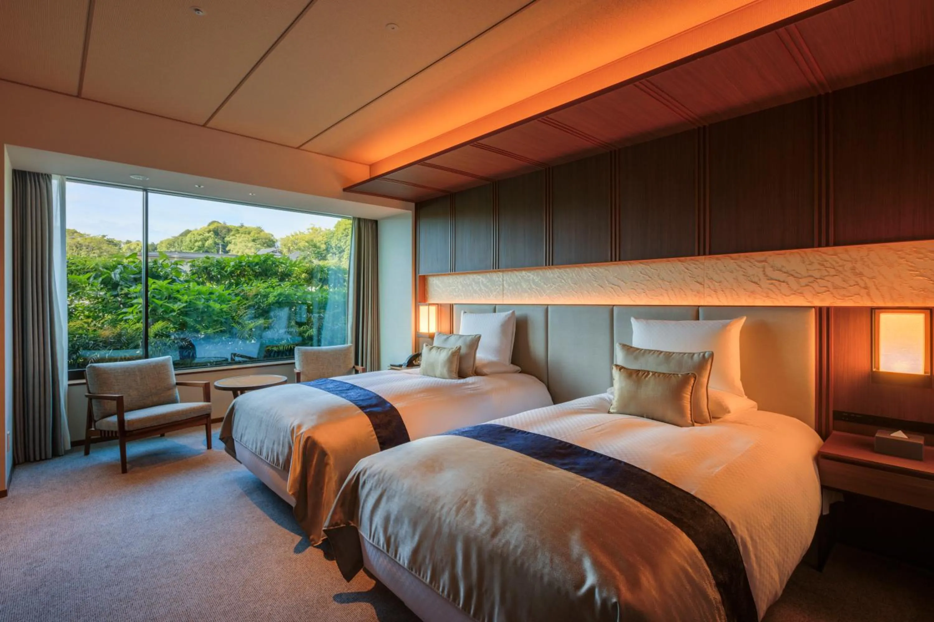 View (from property/room), Bed in Hotel Okura Kyoto Okazaki Bettei