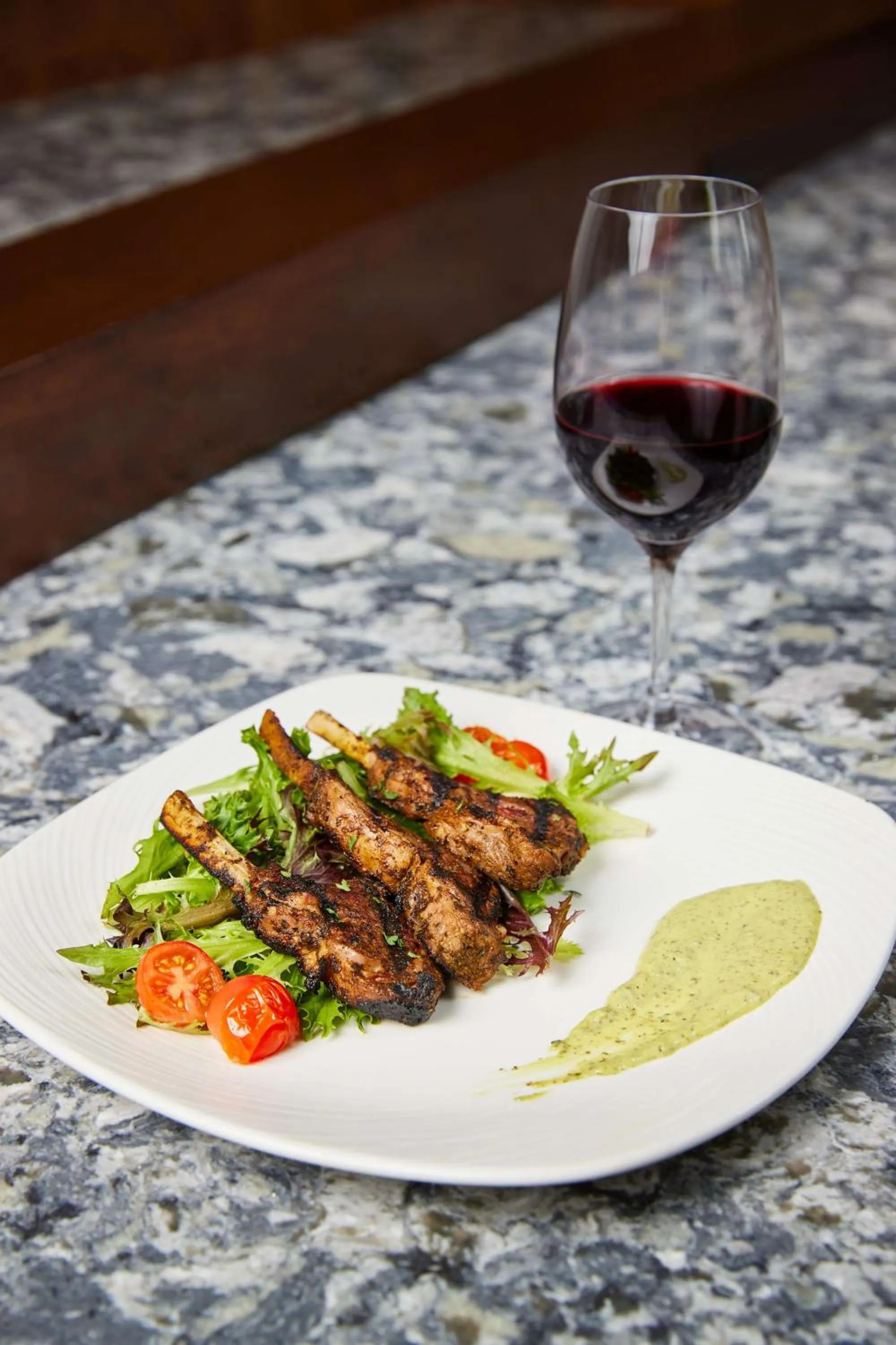 Restaurant/places to eat in Embassy Suites By Hilton Atlanta Airport North