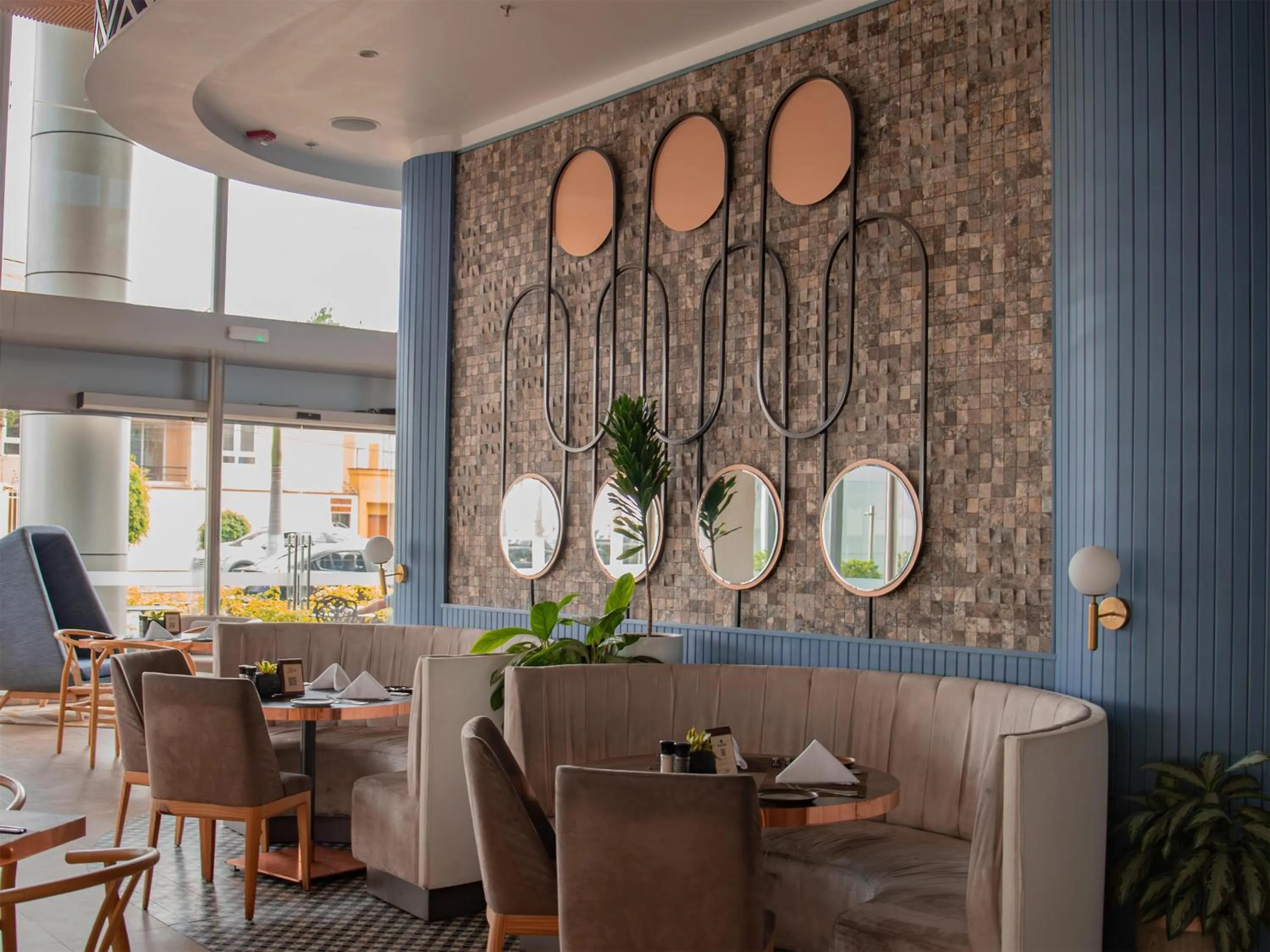 Restaurant/places to eat in Doubletree By Hilton Trujillo