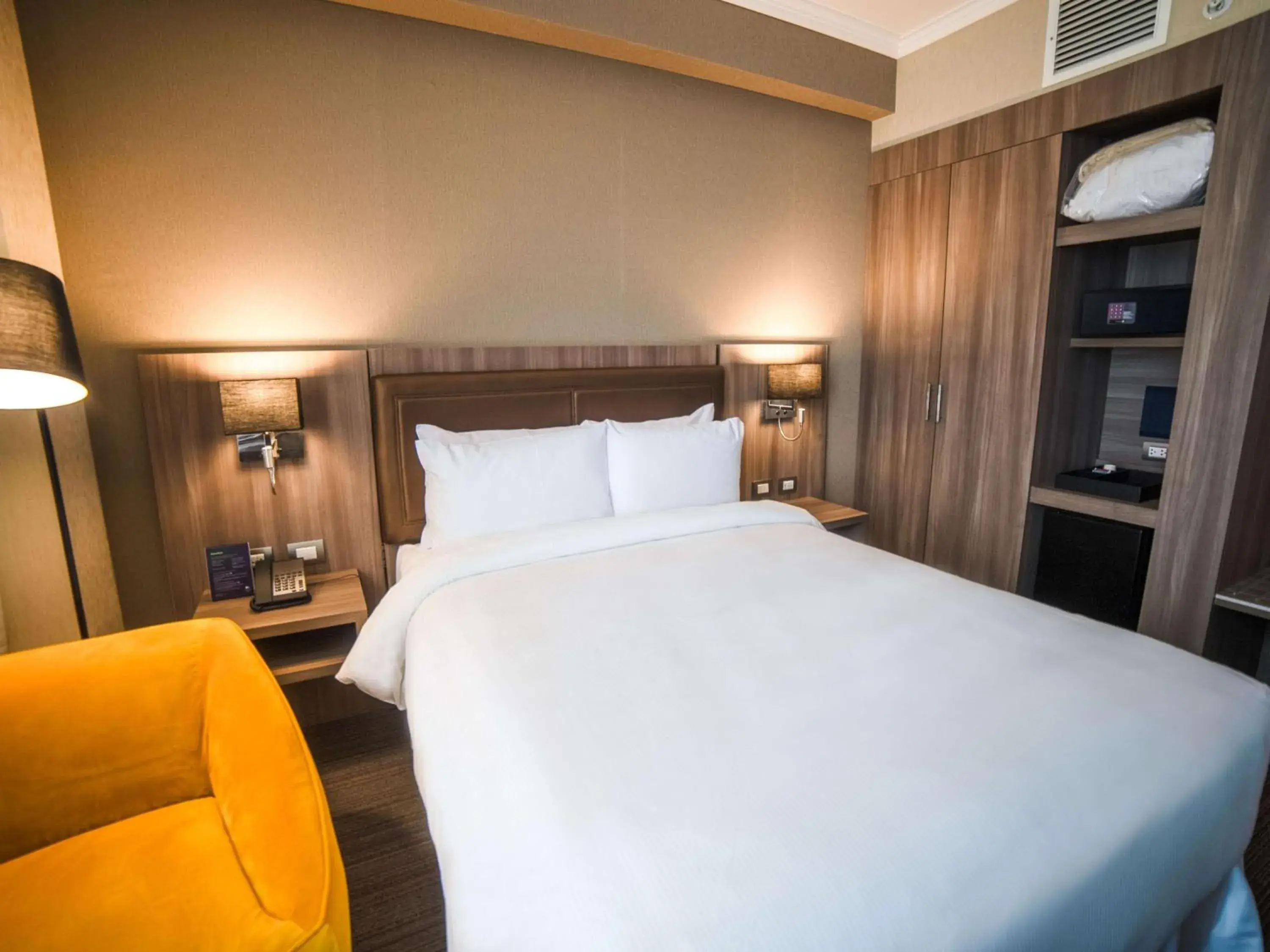 Queen Guest Room with Ocean View in Doubletree By Hilton Trujillo Queen Guest Room with Ocean View in Doubletree By Hilton Trujillo