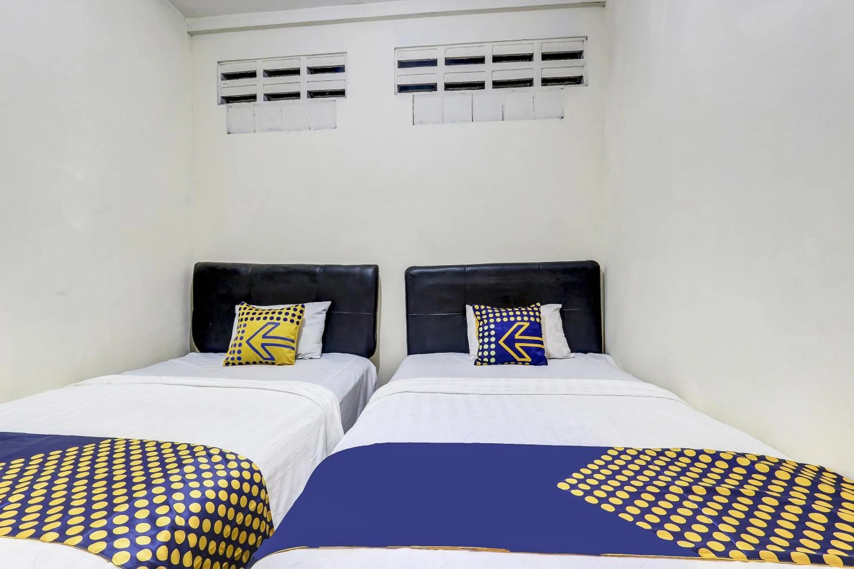 Bedroom, Bed in Hotel O Alika Homestay