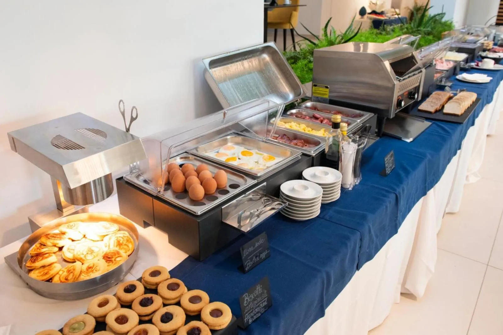 Breakfast in Resort La Battigia Beach & Spa
