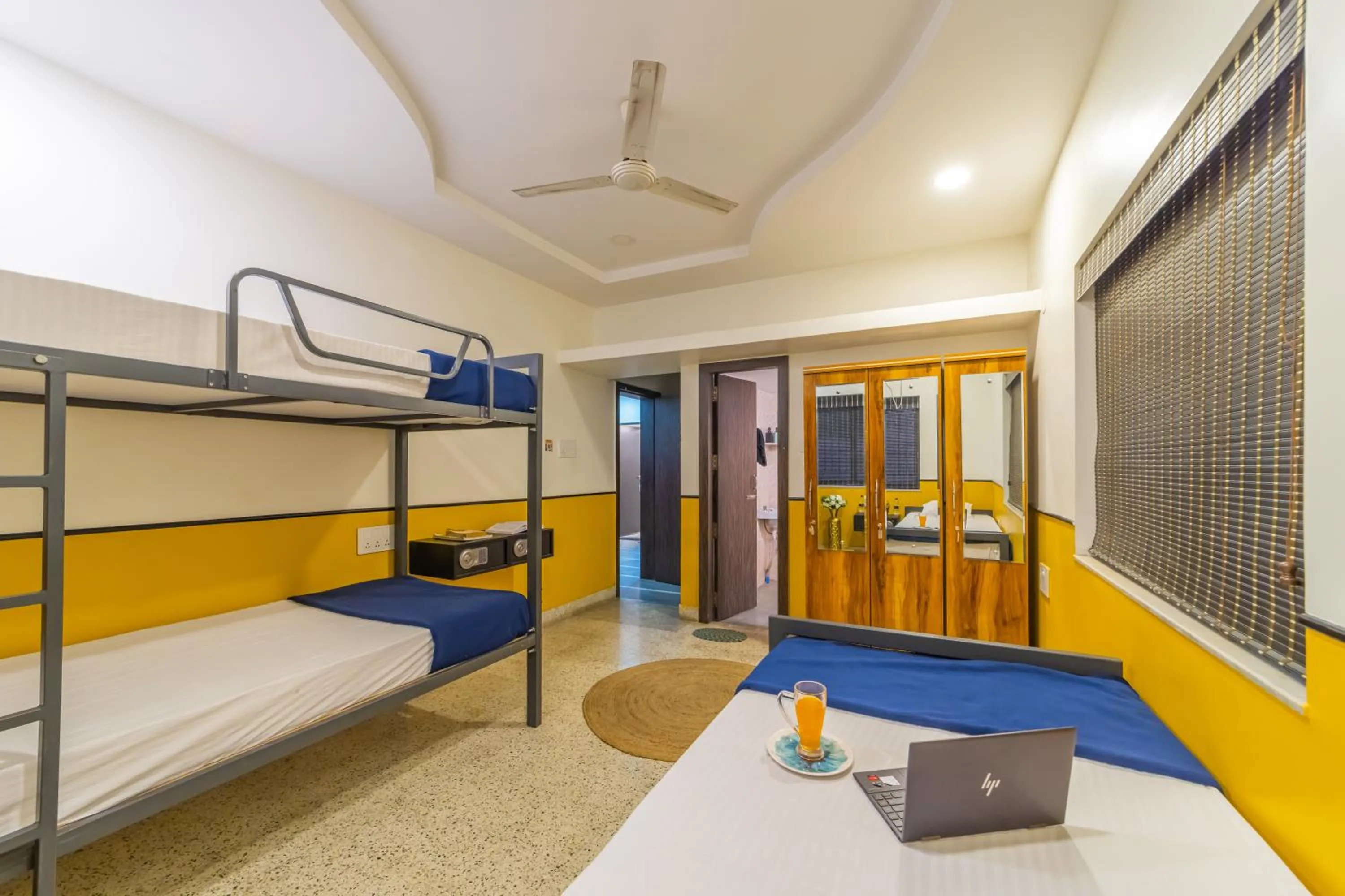 bunk bed, Bed in Coliwo Deux - Chandan Nagar