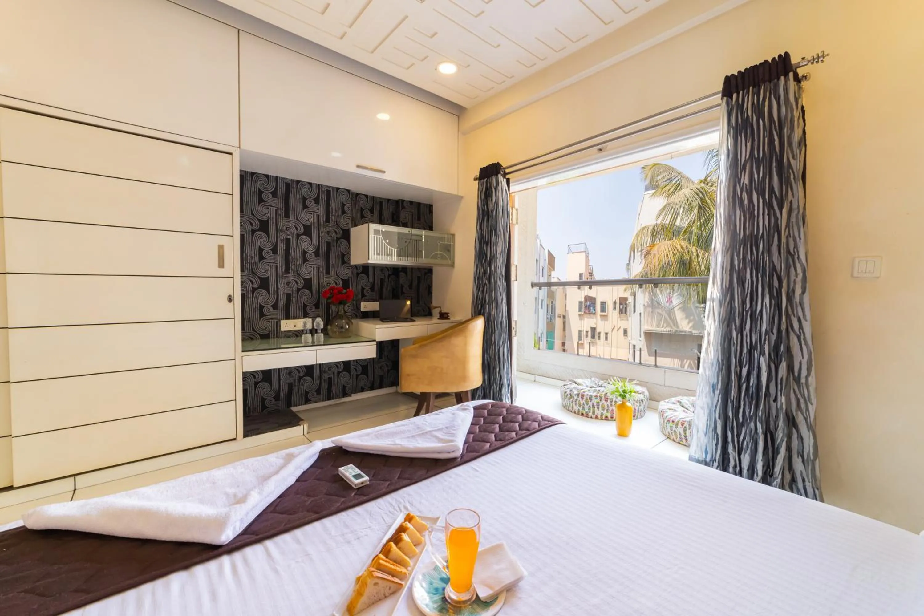 Bed in Coliwo Deux - Chandan Nagar