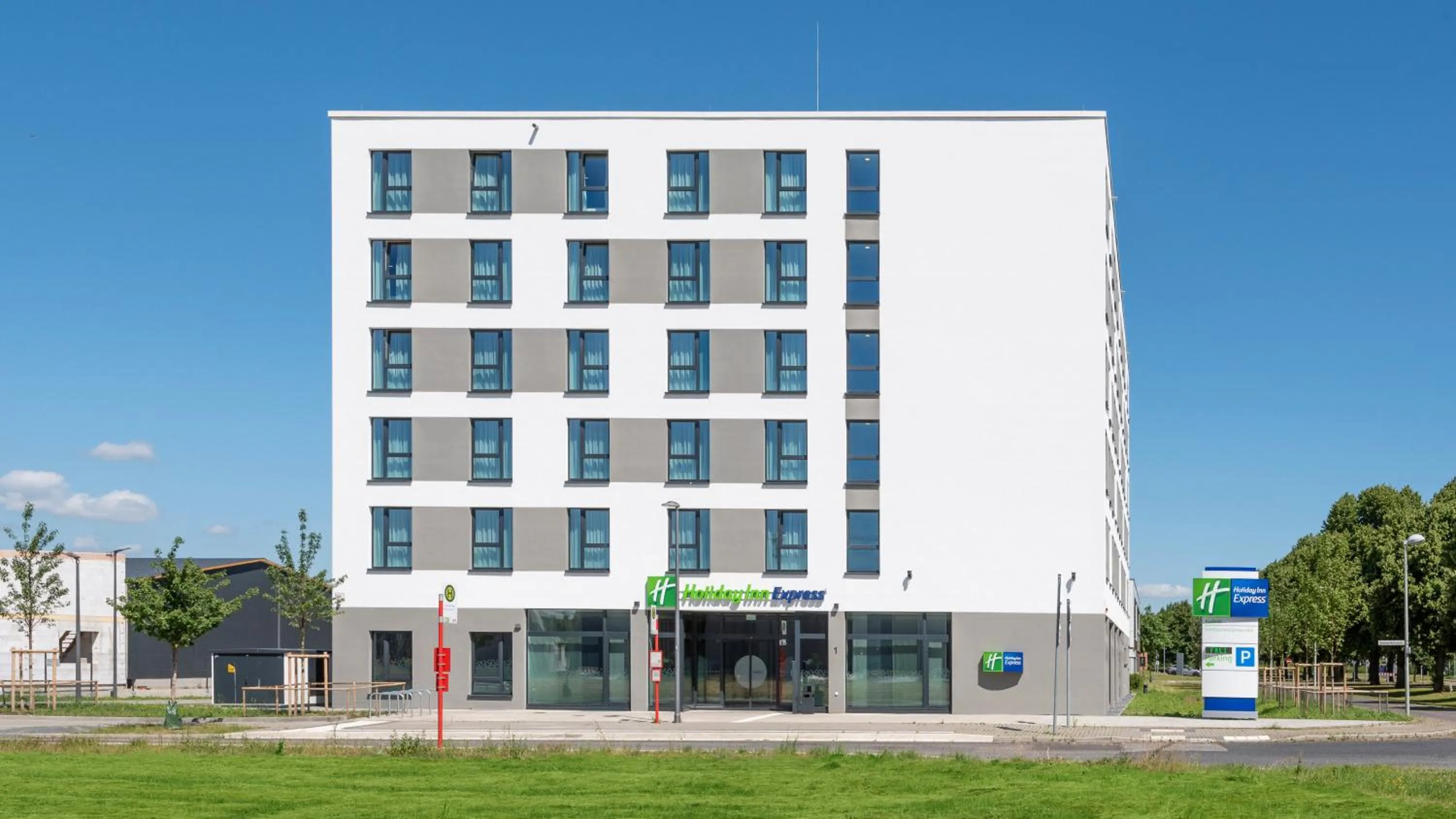 Property building in Holiday Inn Express - Krefeld - Dusseldorf by IHG