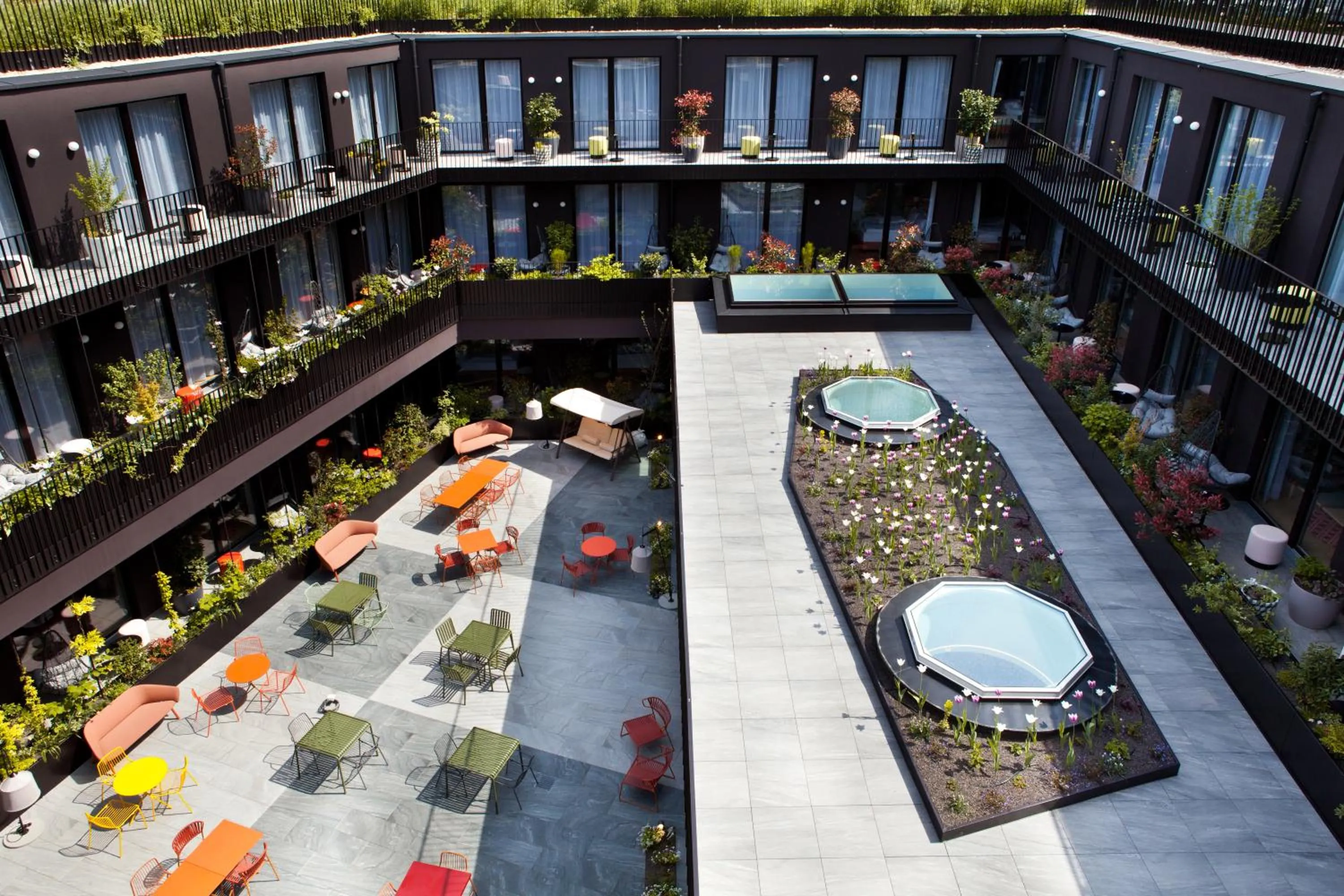 Patio in Hotel Indigo Vienna - Naschmarkt by IHG