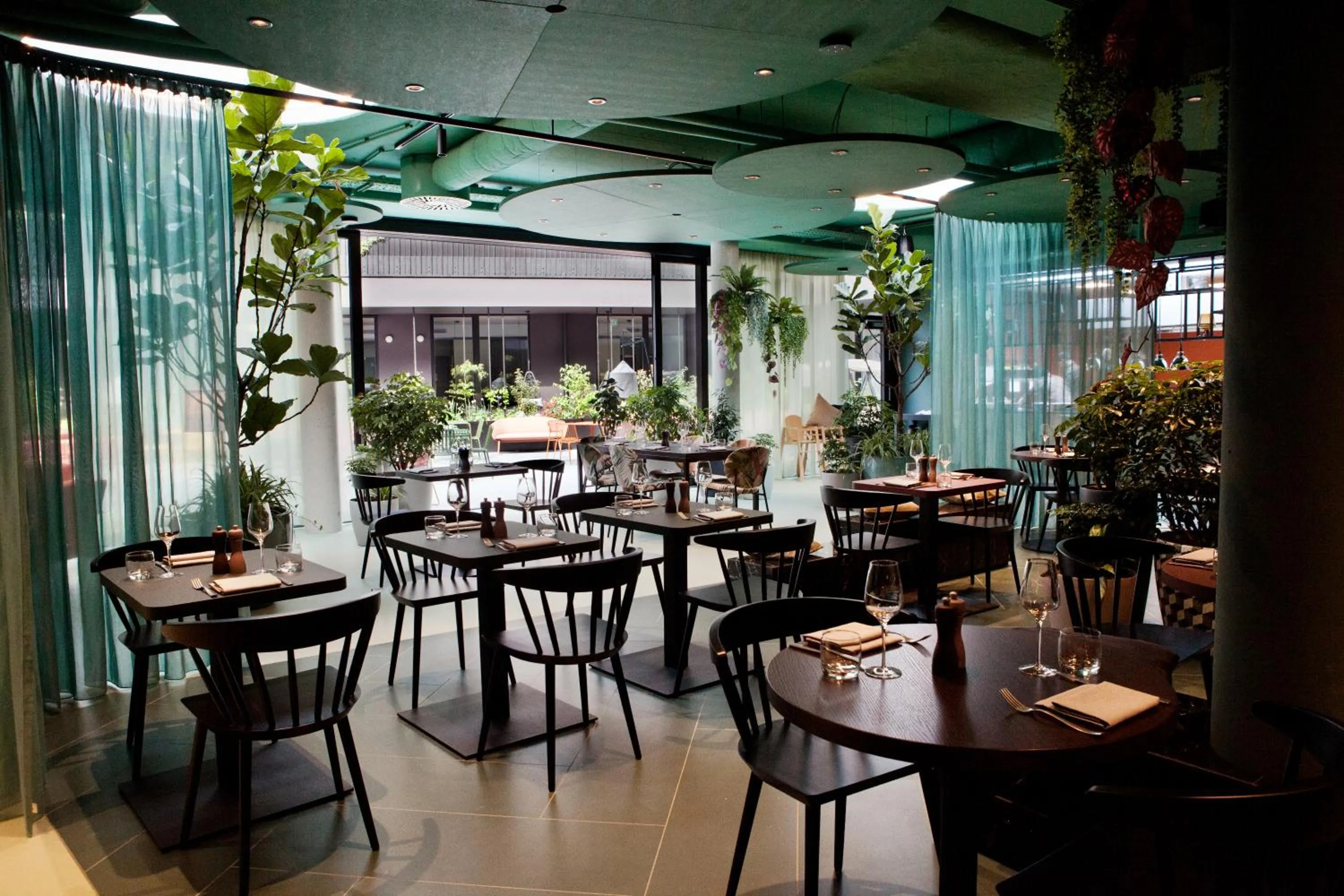 Restaurant/places to eat in Hotel Indigo Vienna - Naschmarkt by IHG